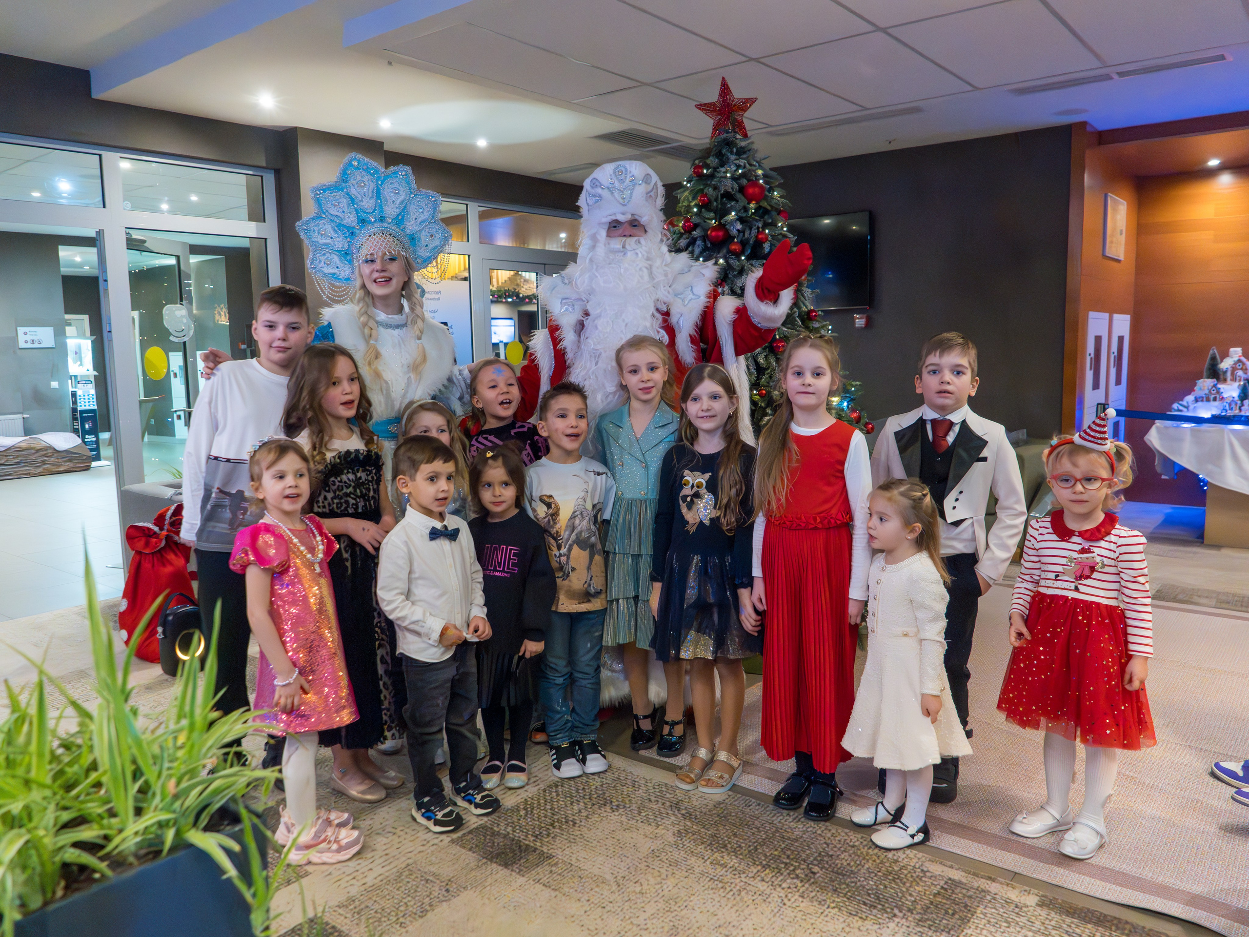 Новый год 2024 в ресторане Эрбелия. Репортажный фотограф в Красной Поляне и Сочи Павлюченко Екатерина