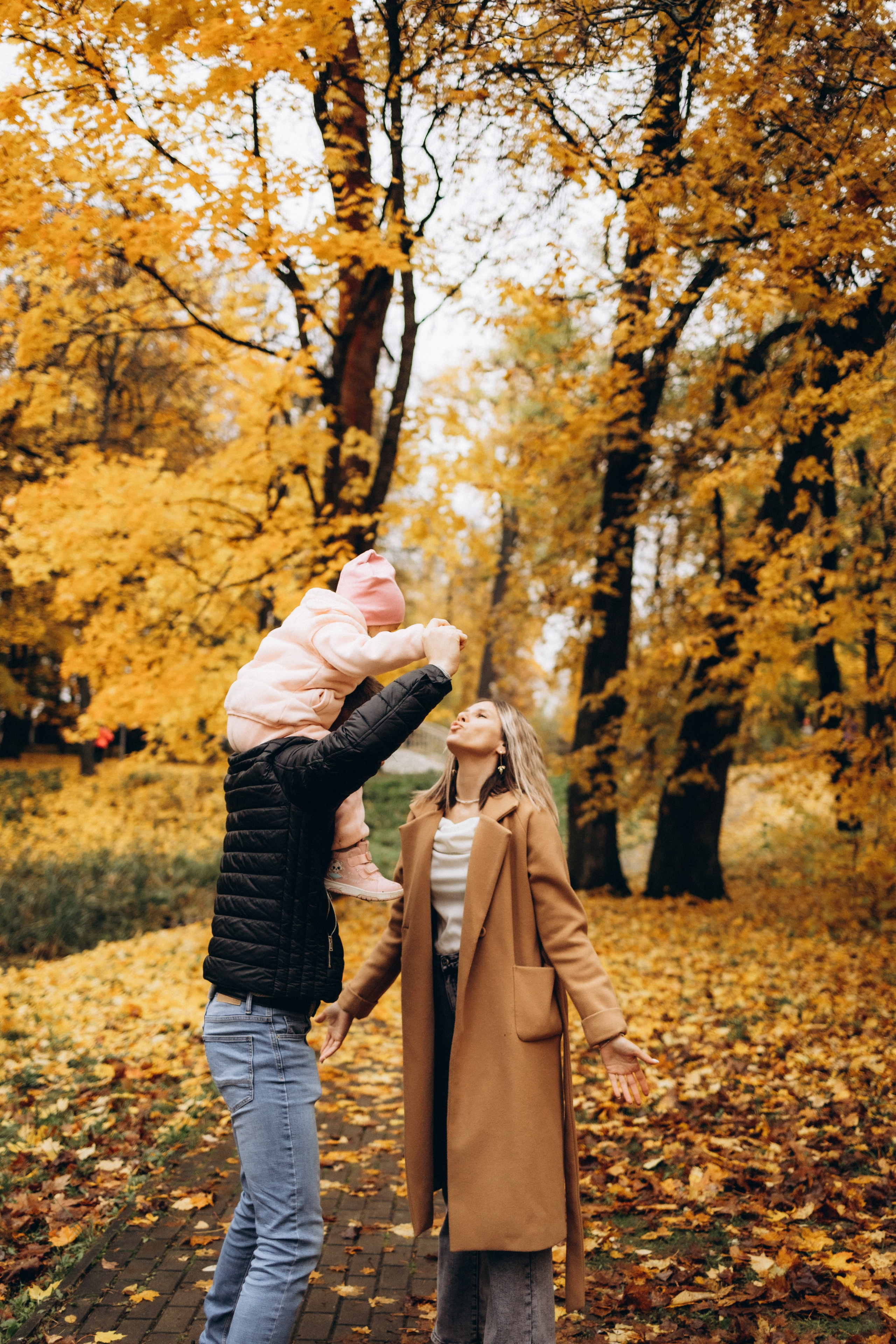 Осенняя семейная фотосъемка (11.10.2025 г.) г. Обнинск (Калужская обл.). Надежда Стар семейный и церковный фотограф в Жукове и Калужской области