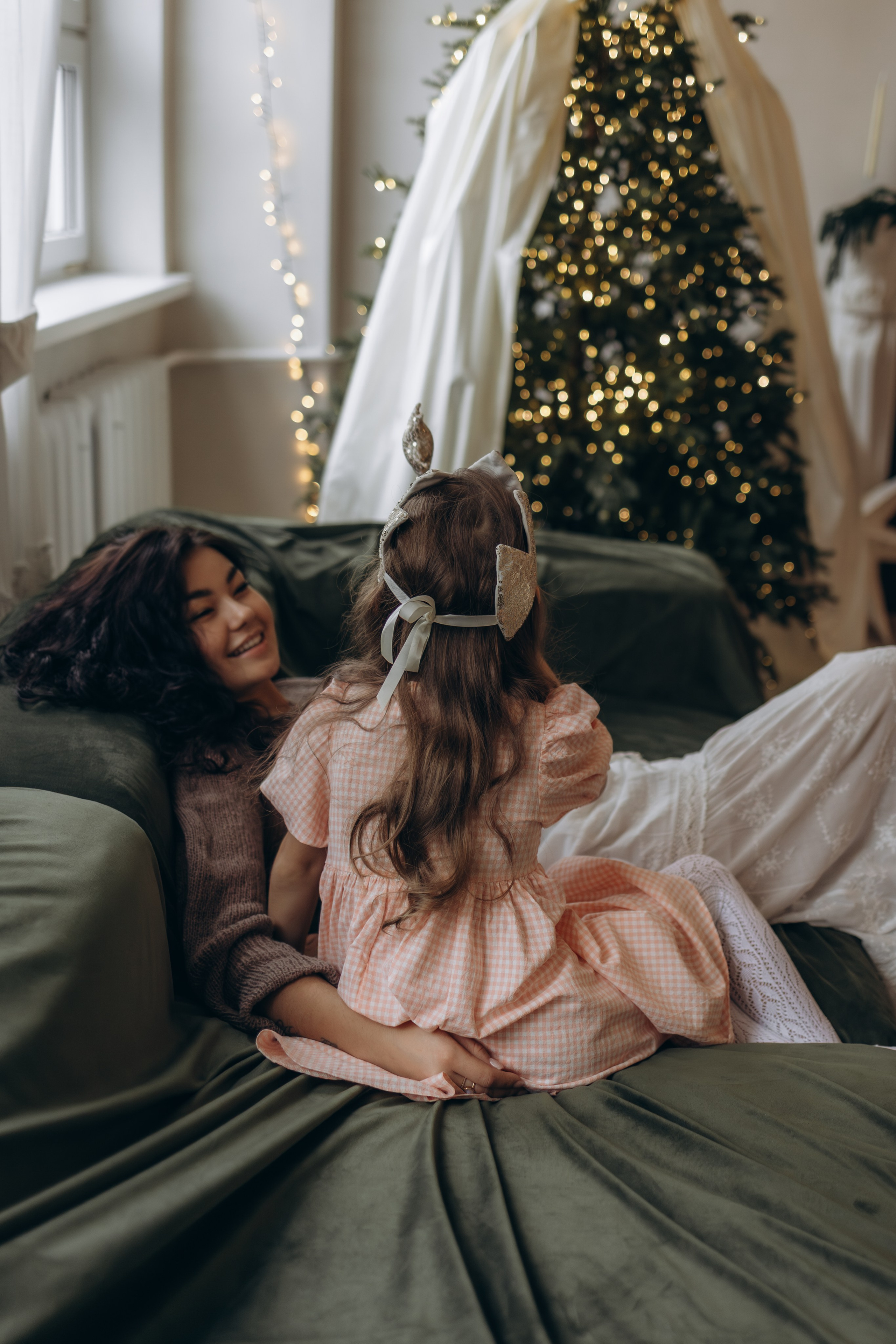 Мамочка и доченька в студии, г. Обнинск (Калужская обл.). Надежда Стар семейный и церковный фотограф в Жукове и Калужской области