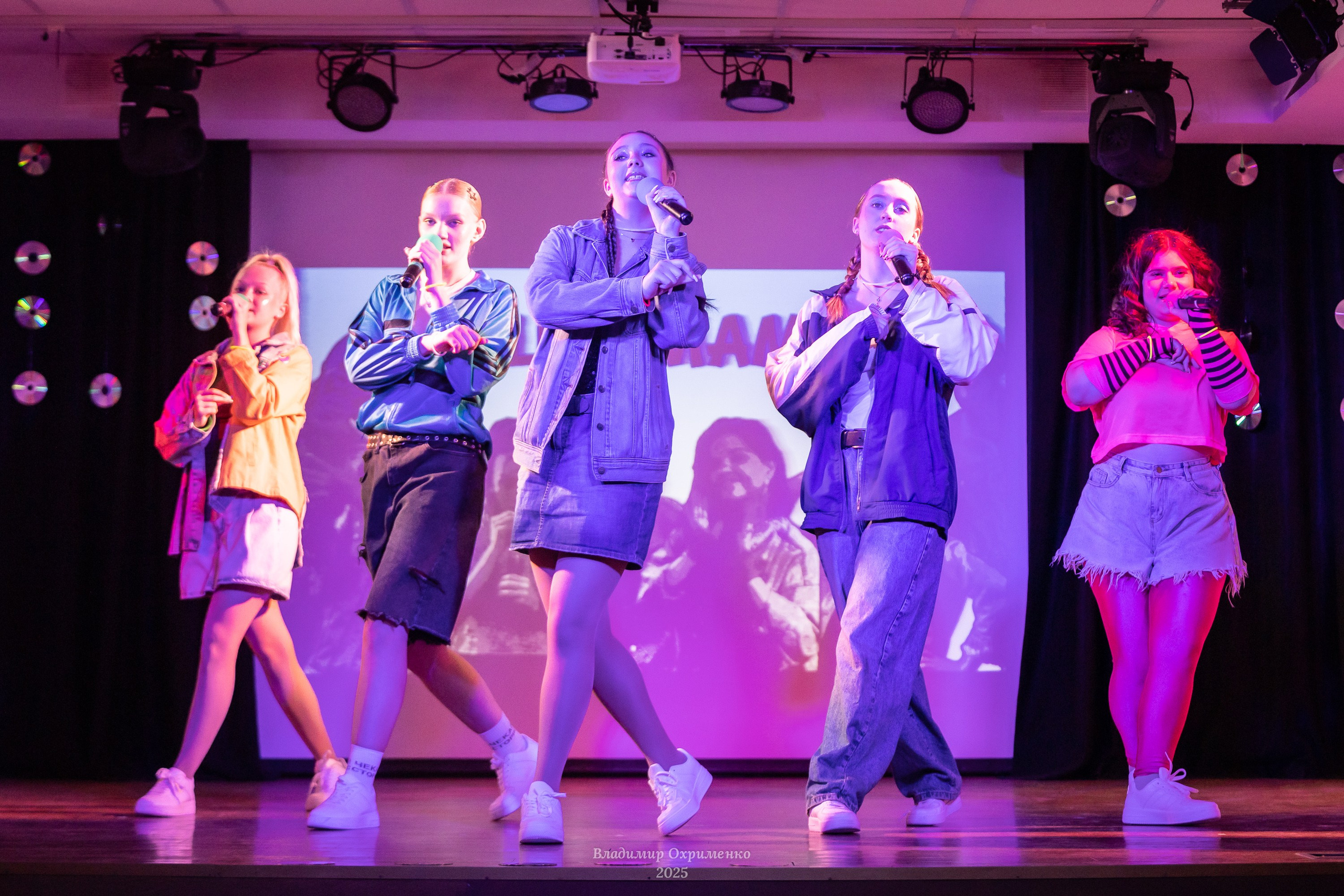 Концерт вокального коллектива Bella Mamma «Мы из 90-х». Фотограф Владимир Охрименко