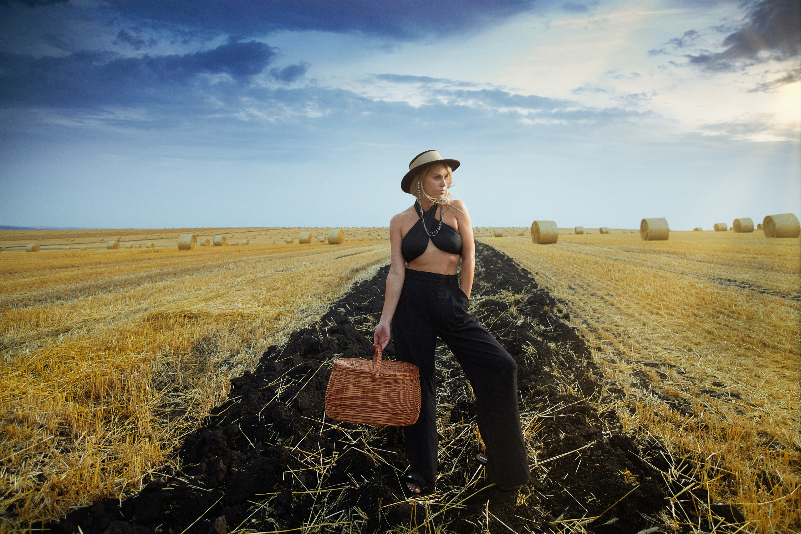 Стога 🌾. Другой взгляд на фотографию