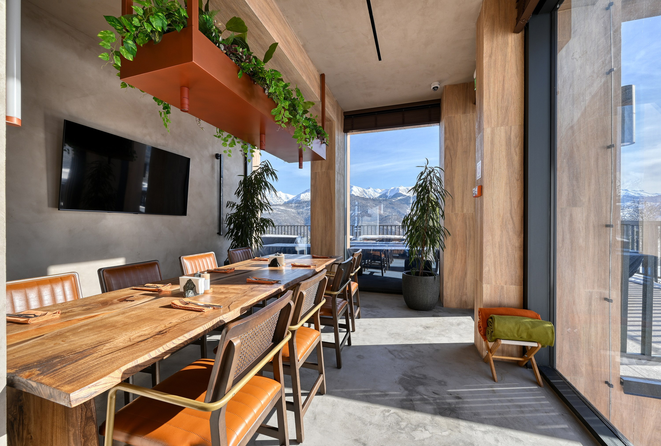 Ресторан в Красной поляне. Интерьерный фотограф в Сочи | Роман Сусленко