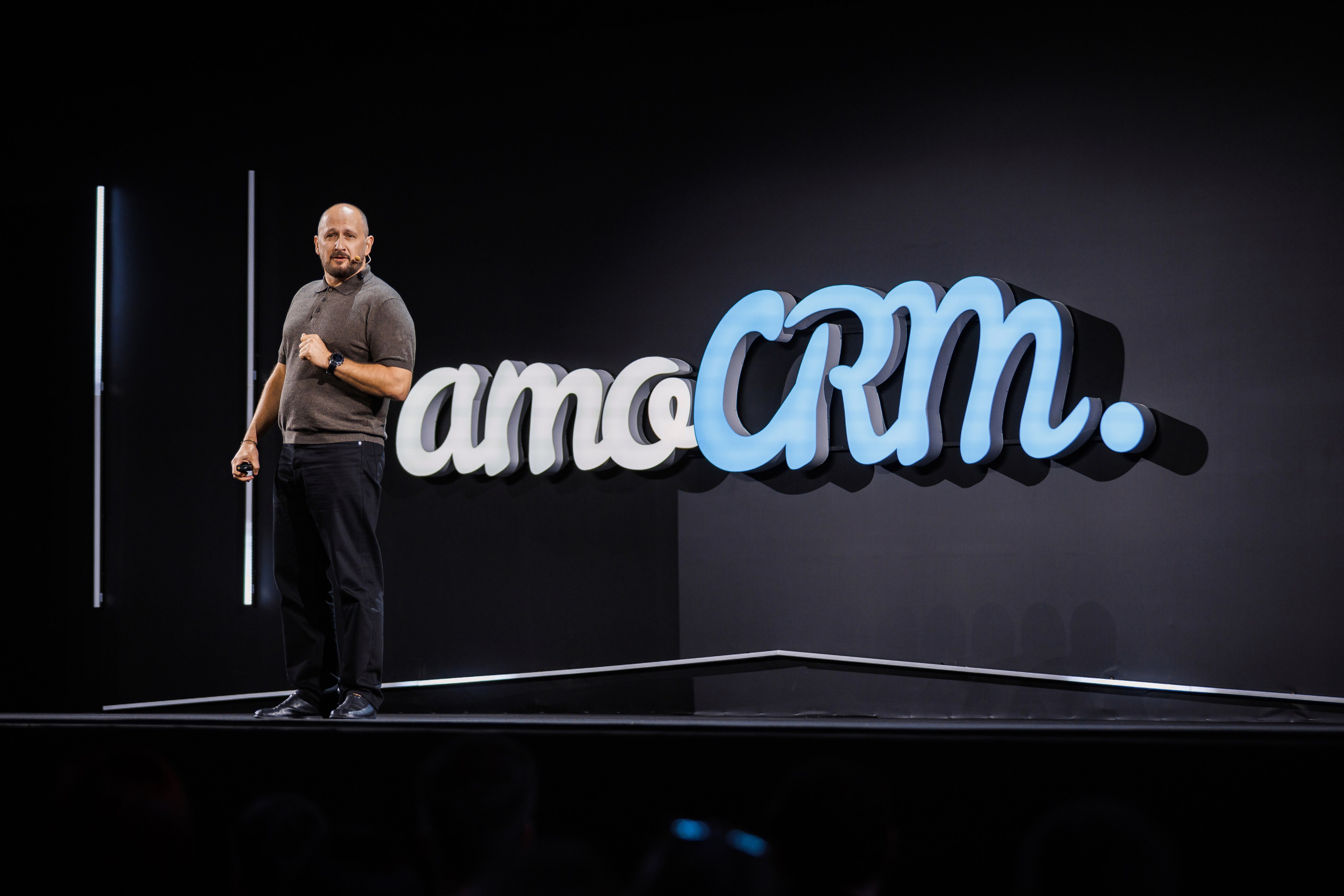 AmoCRM | Старт от найма к бизнесу. Братилов Александр | Конференции. Выставки. Портреты