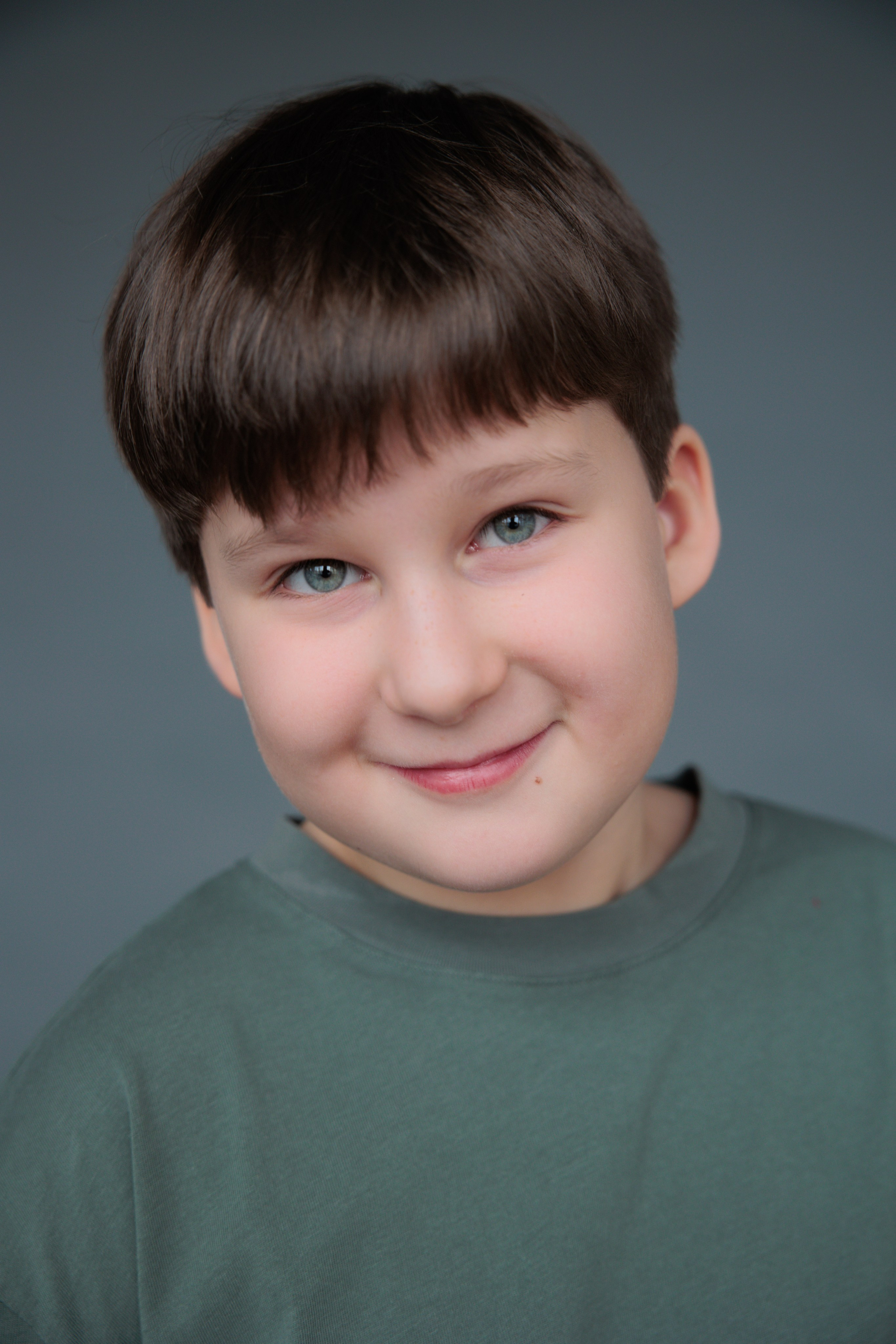 МАТВЕЙ. Я фотограф из Москвы к Вашим услугам