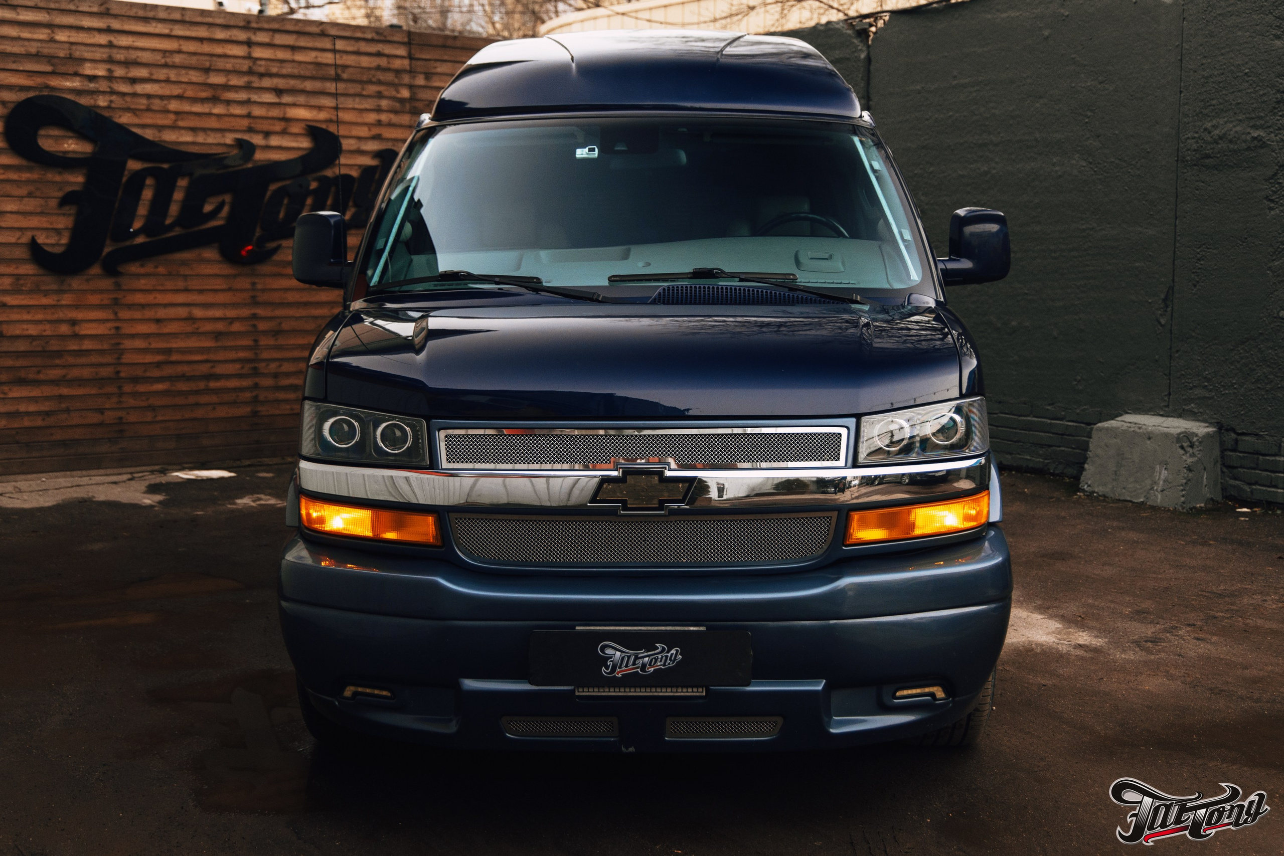 Cadillac escalade акустика и акустическая система. DeLorein