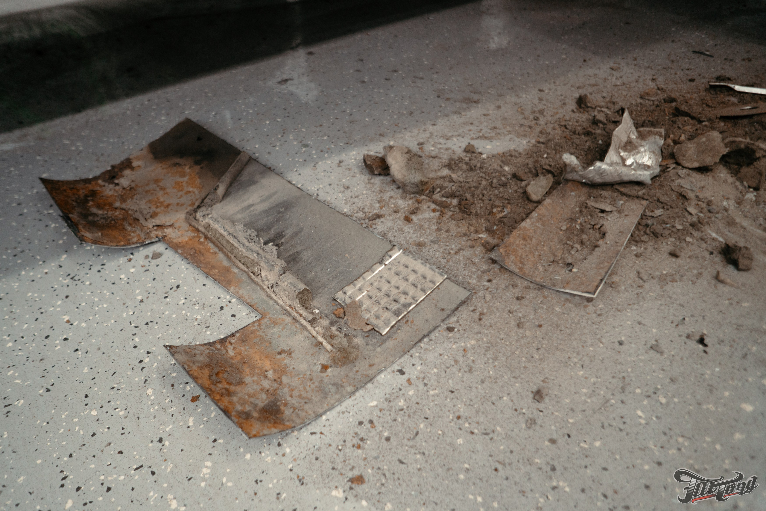 Chevrolet Tahoe I ремонт по кузову и окрас, пошив салона. DeLorein