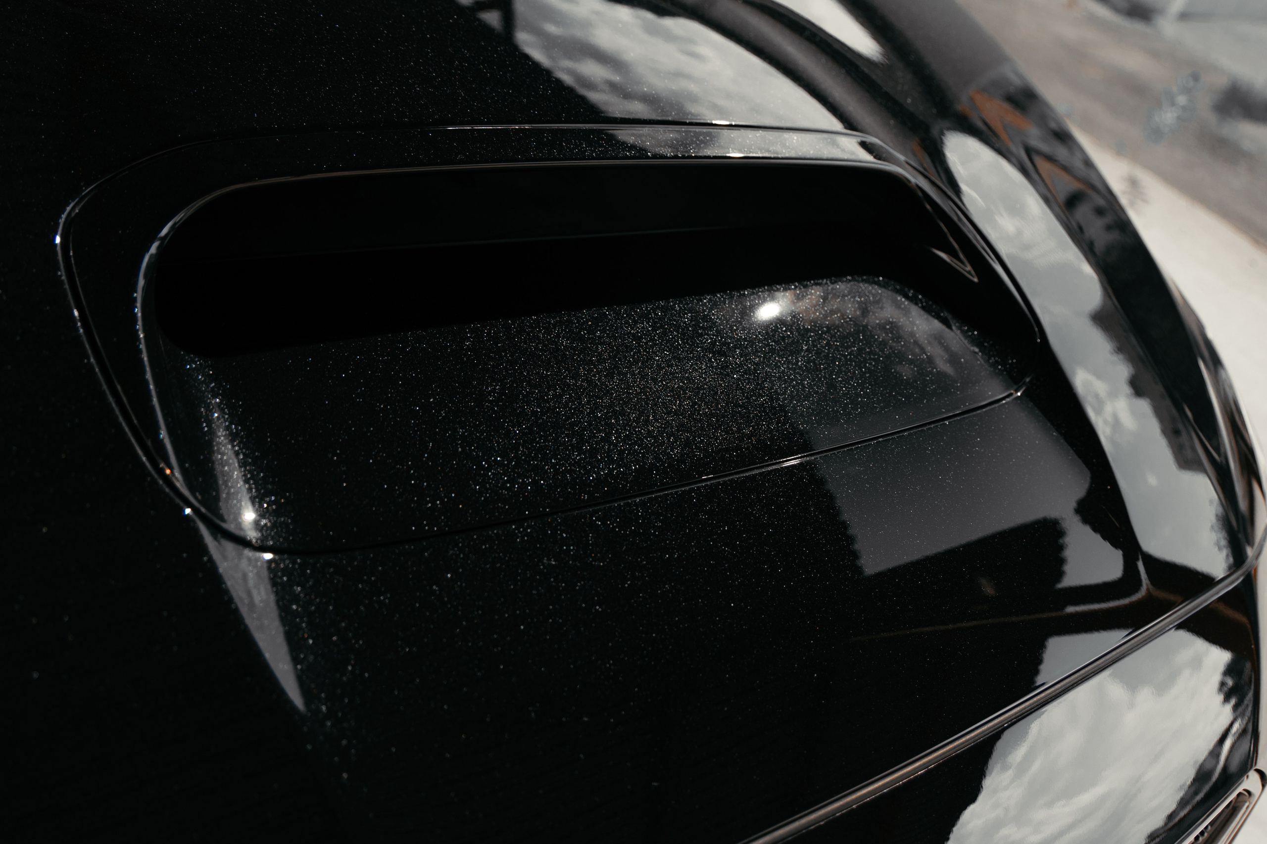 Subaru levorg. DeLorein