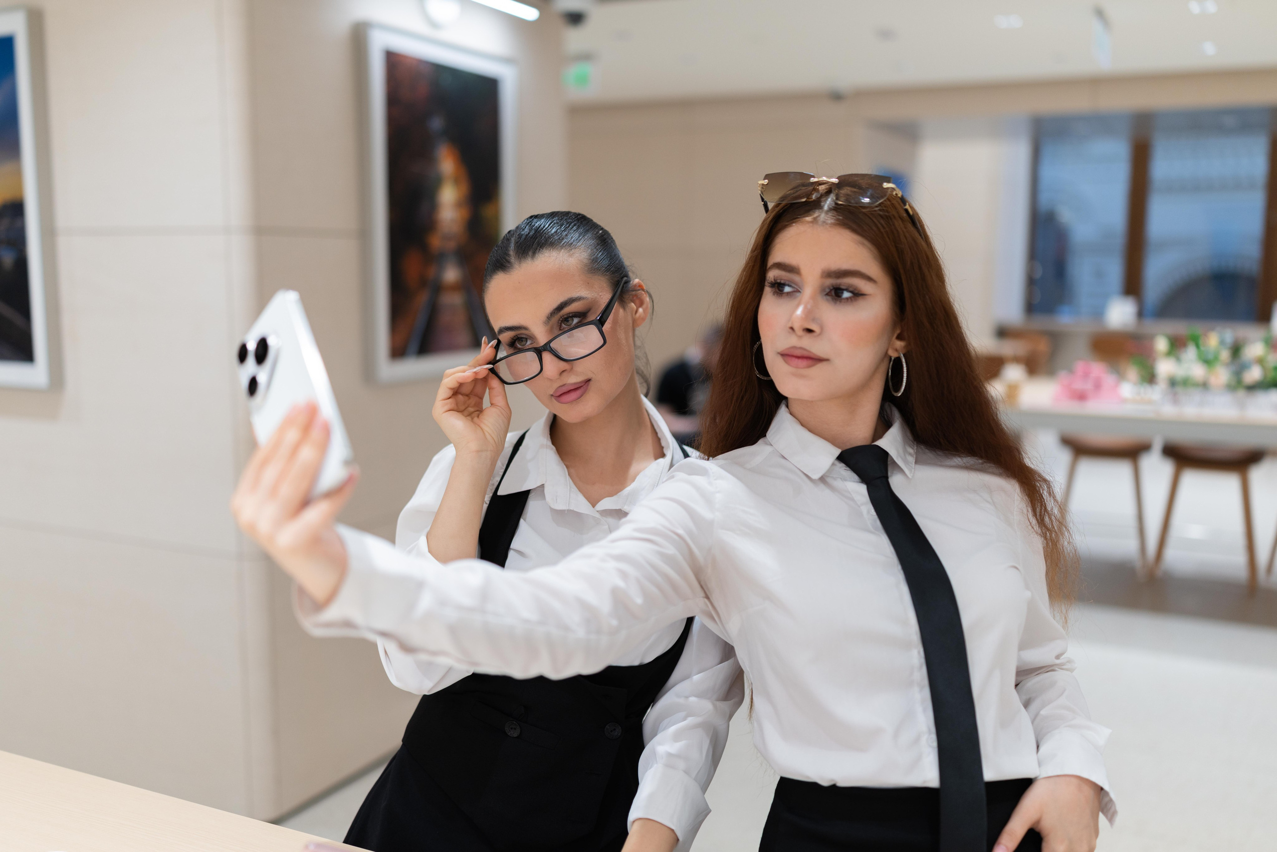 Презентация Huawei pura 90 pro max. Профессиональный репортажный фотограф