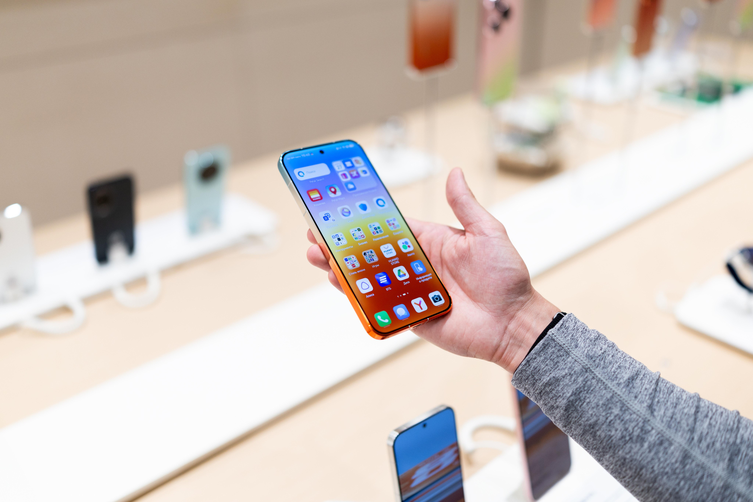 Презентация Huawei pura 90 pro max. Профессиональный репортажный фотограф