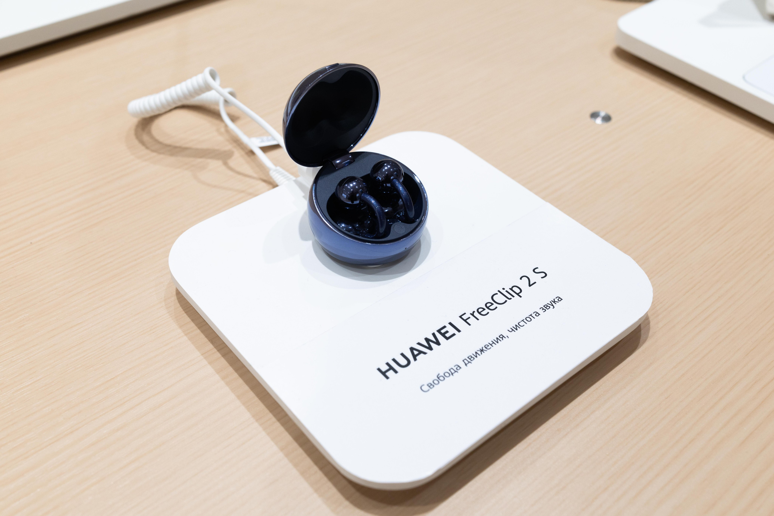 Презентация Huawei pura 90 pro max. Профессиональный репортажный фотограф