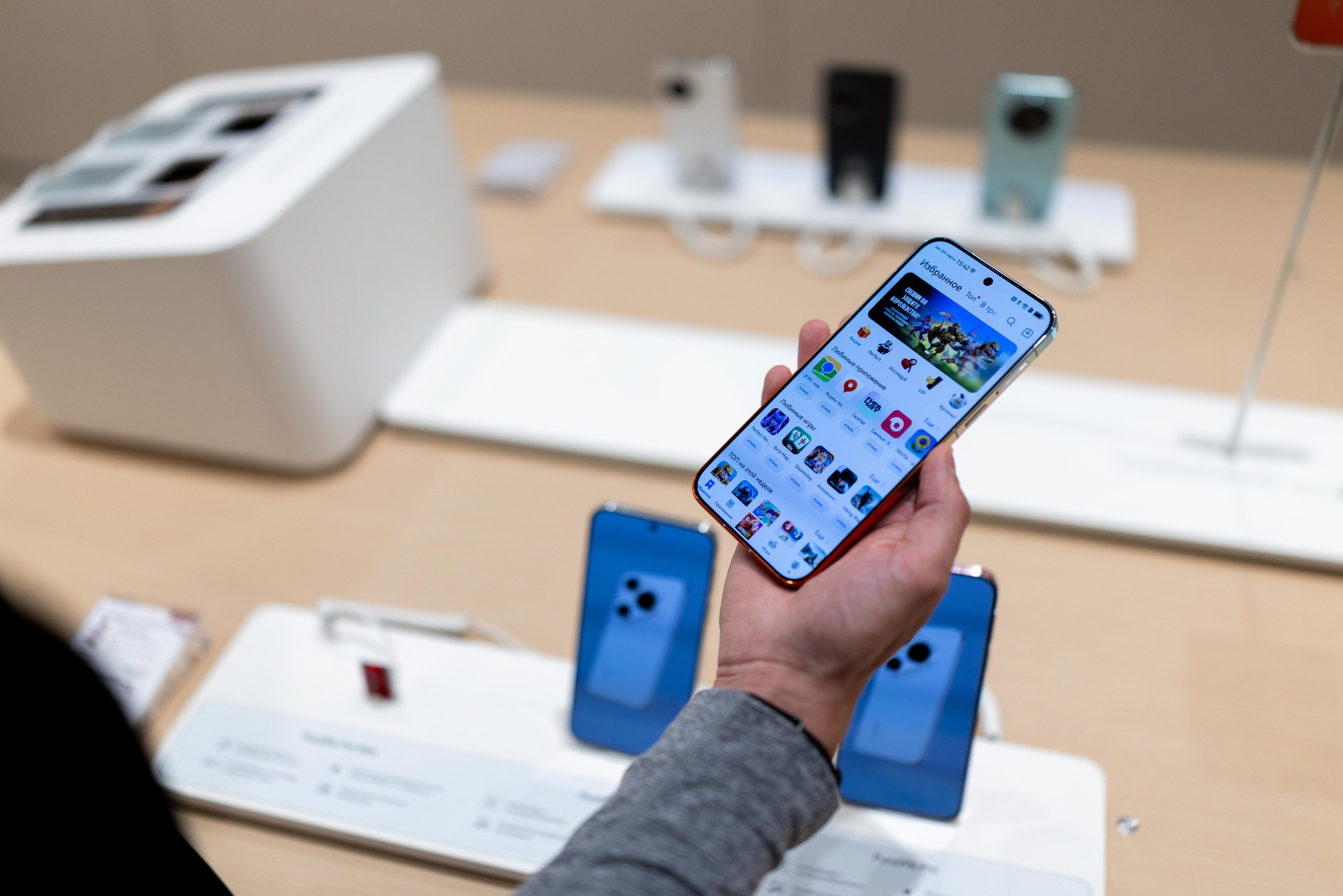 Презентация Huawei pura 90 pro max. Профессиональный репортажный фотограф