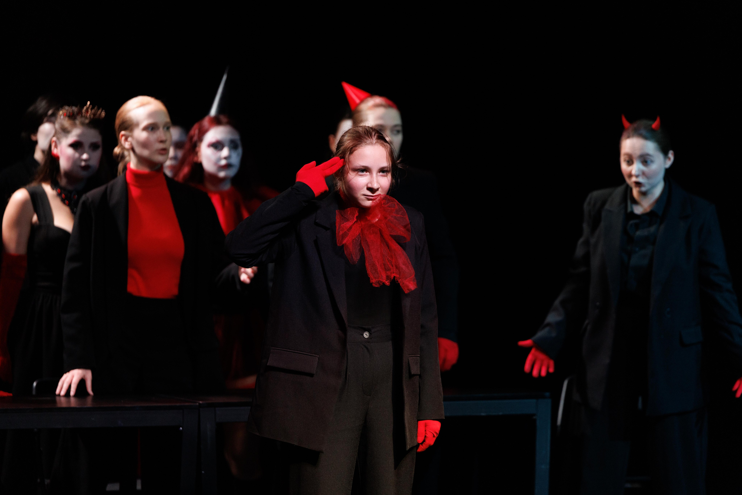 Премьера спектакля «Игрок». Профессиональный репортажный фотограф