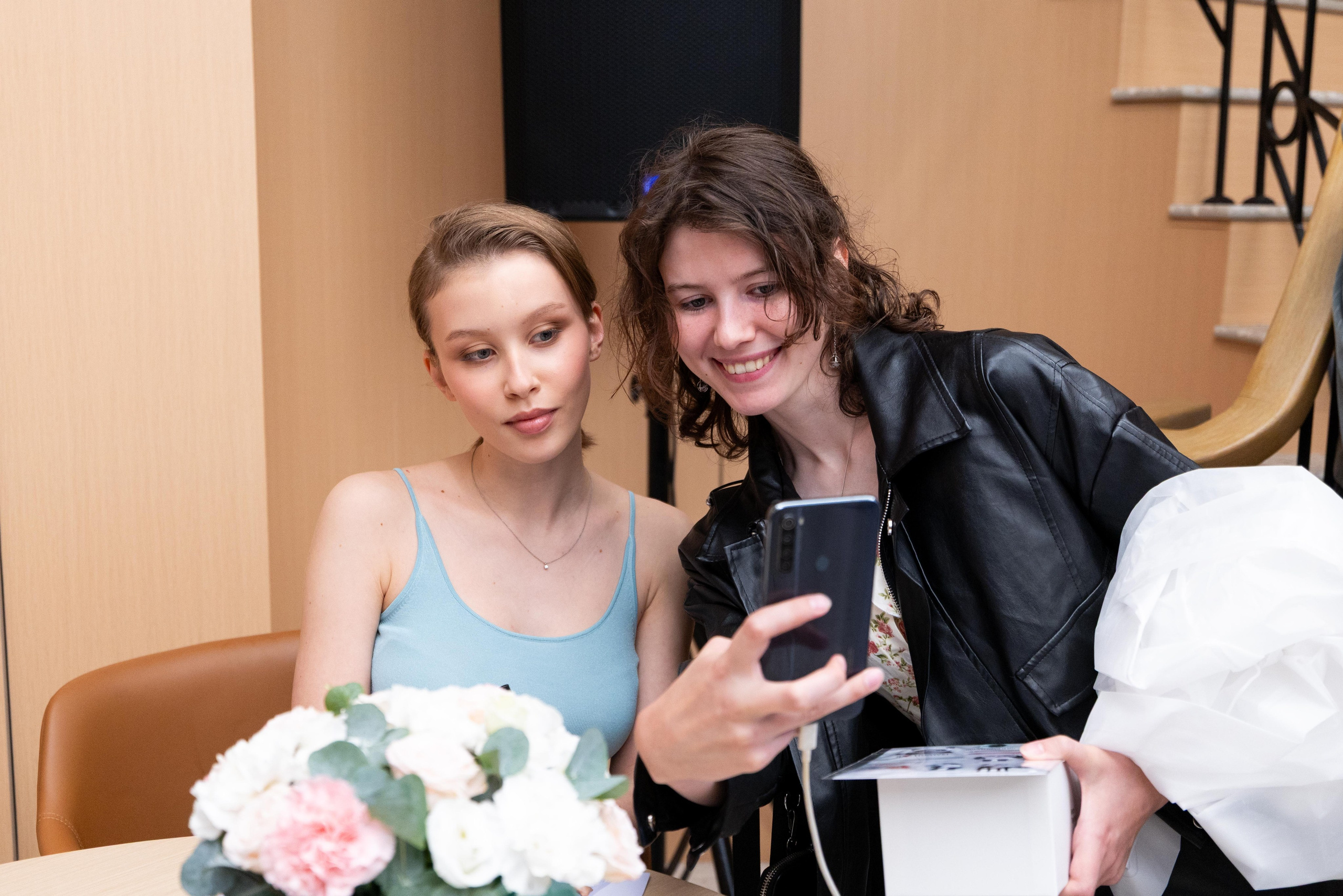 Презентация Huawei nova 15 pro. Профессиональный репортажный фотограф