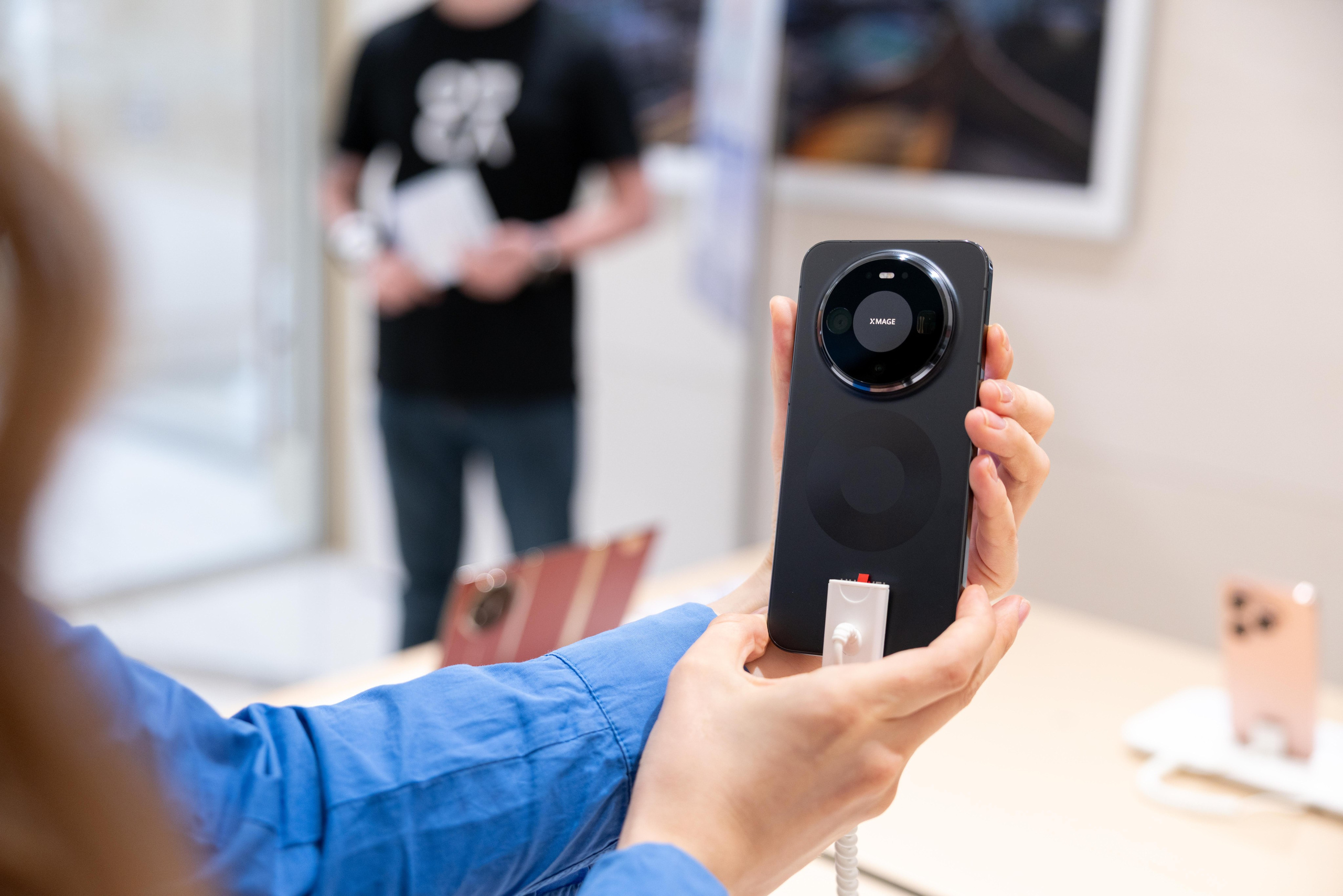 Презентация Huawei nova 15 pro. Профессиональный репортажный фотограф