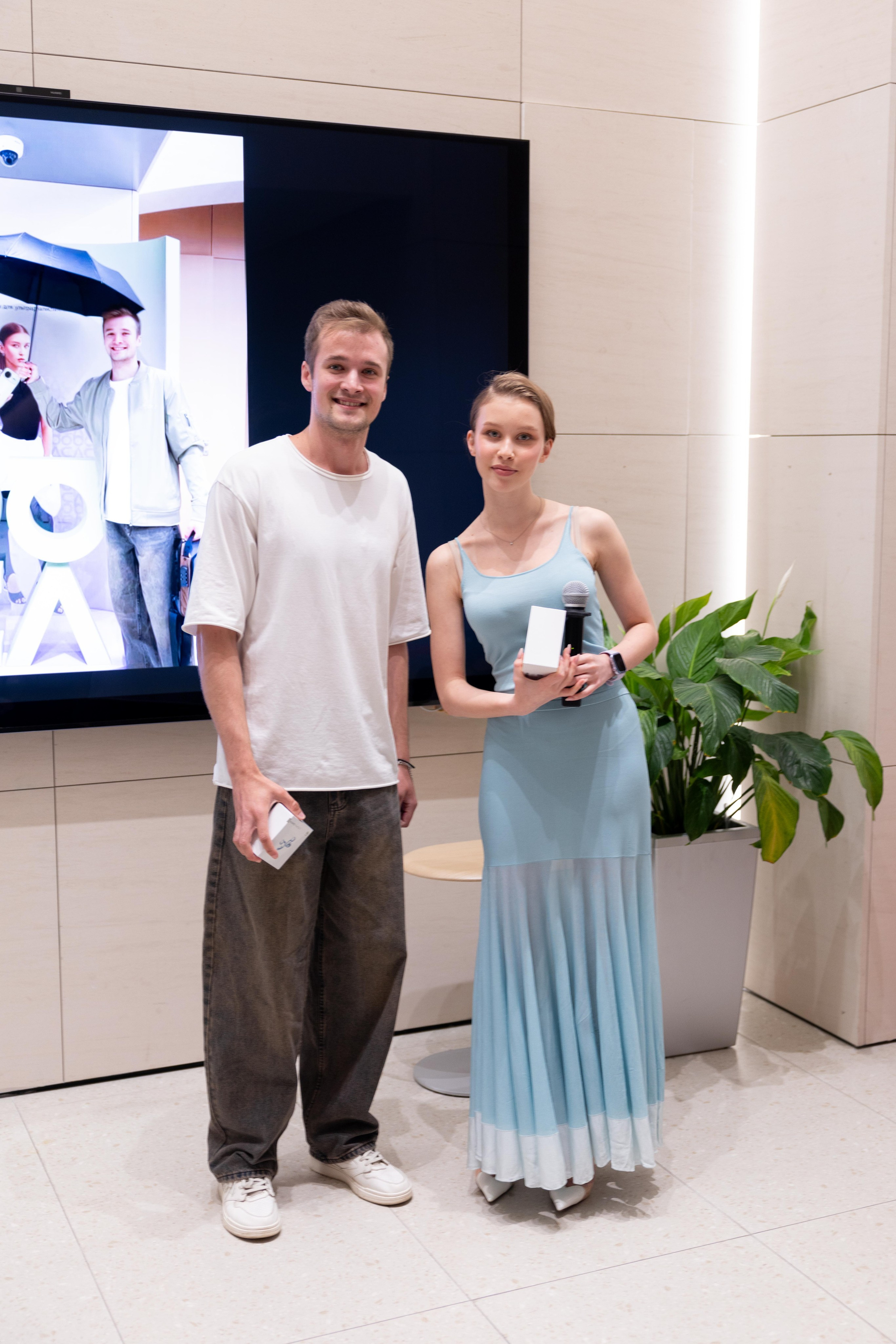 Презентация Huawei nova 15 pro. Профессиональный репортажный фотограф