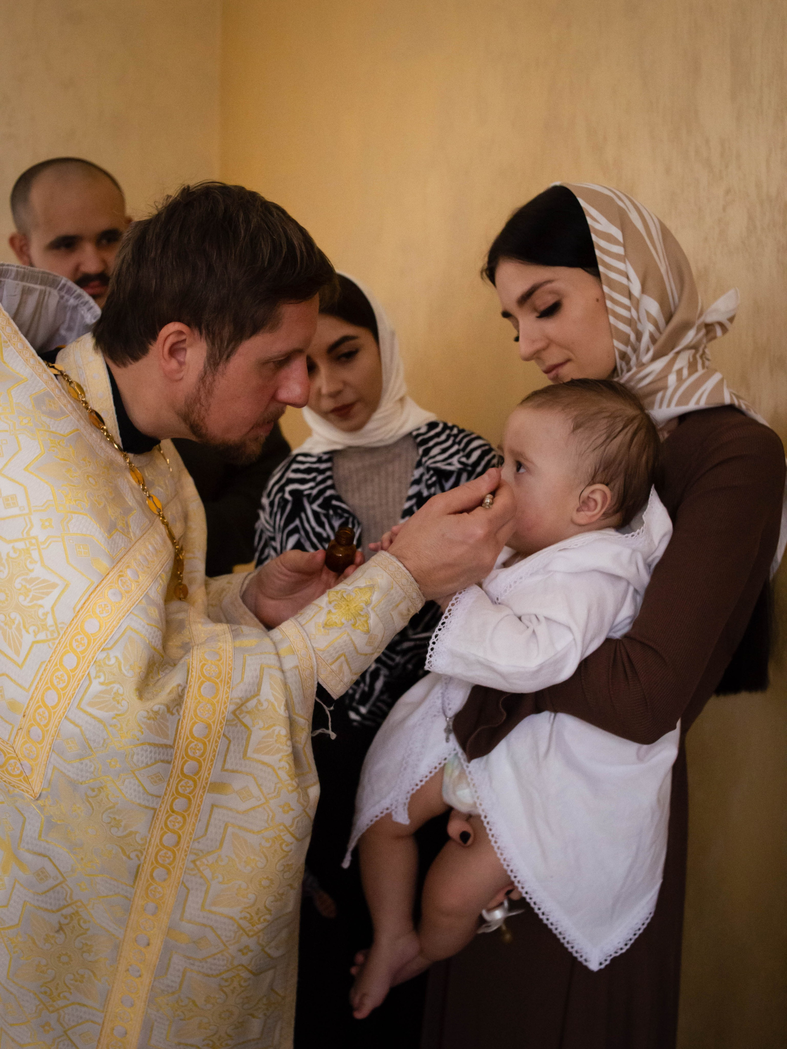 Крещение Эмира. Семейный фотограф Софи Симакова в Волгограде и Волжском