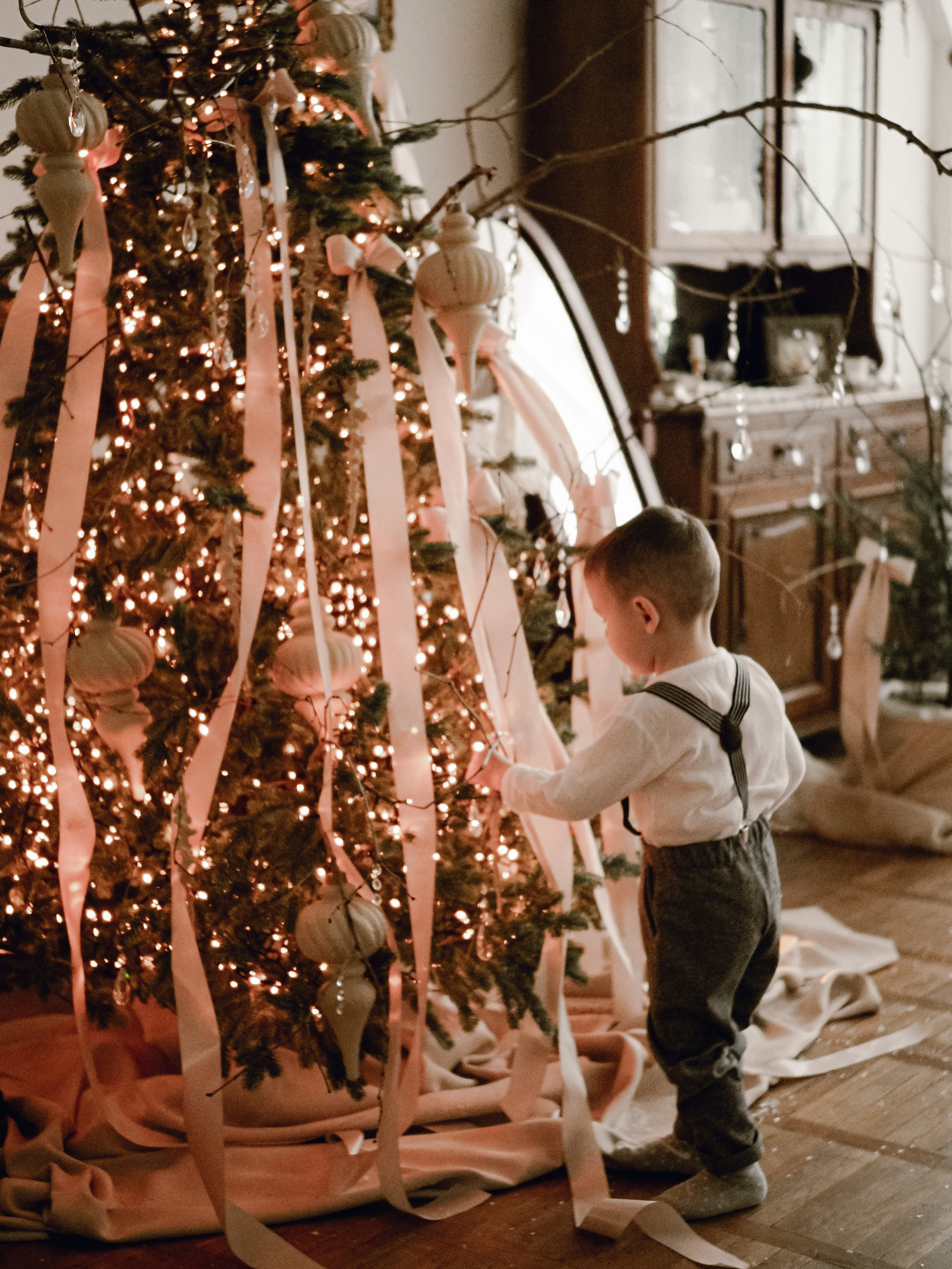 Если фото у елочки, то вот так. Фотограф Рязань. Семейный Свадебный фотограф