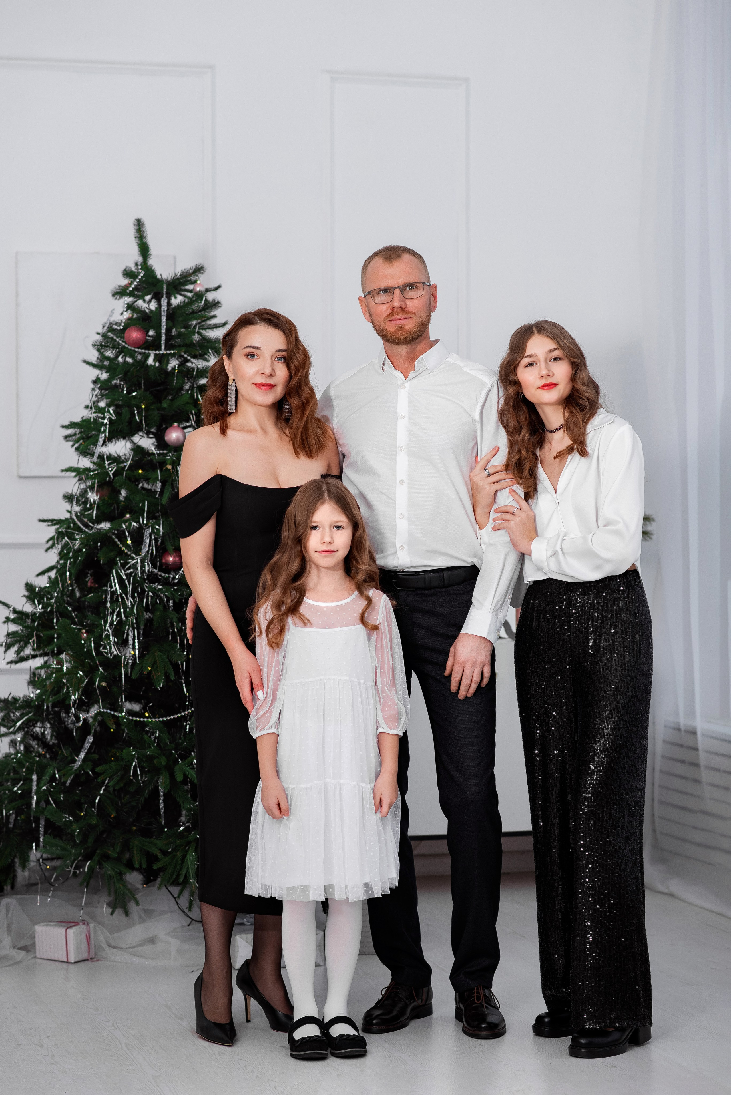 Новогодняя семьи Анны. Семейный фотограф на выписку из роддома и крещение Минск Настя Гришук