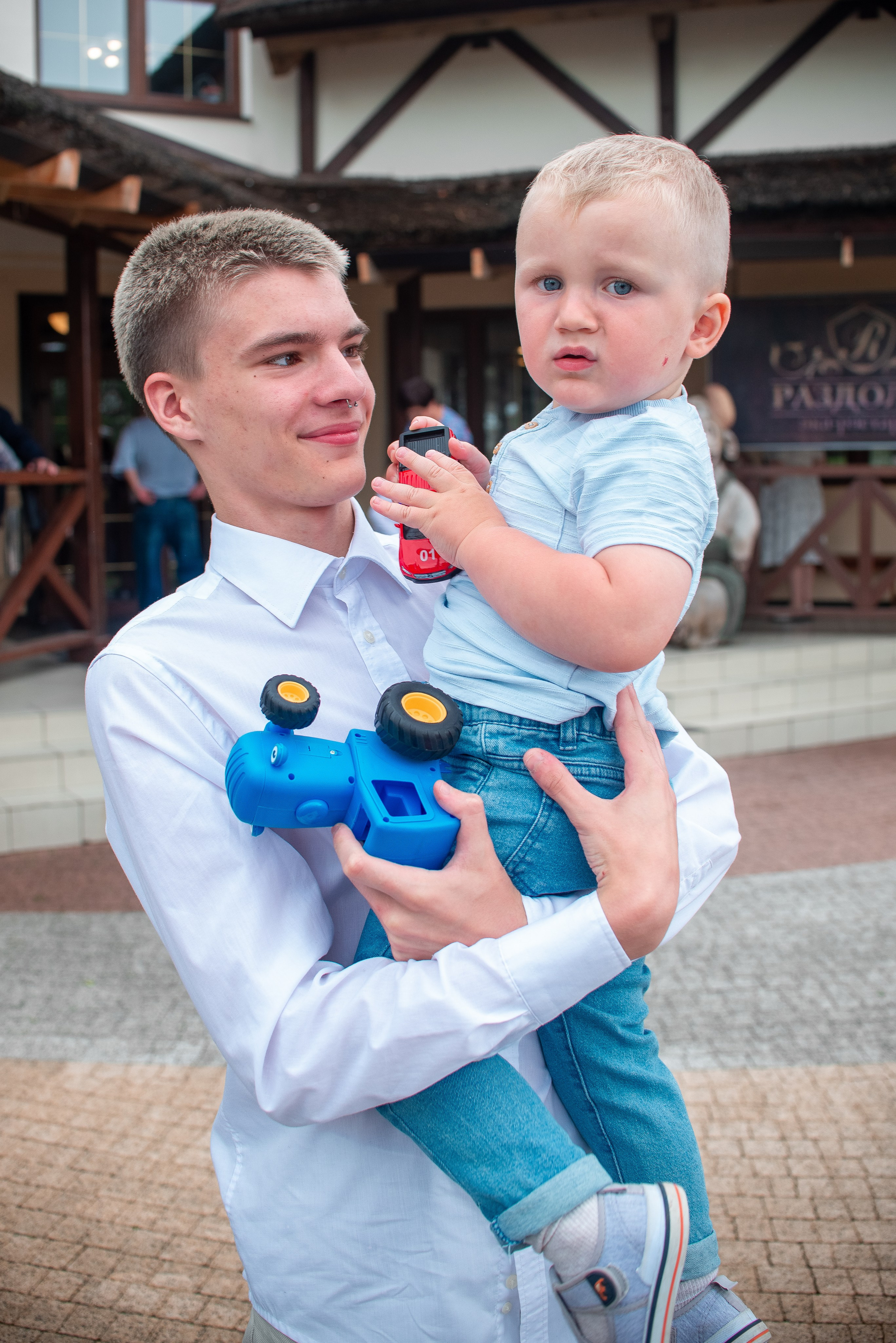 Юбилей Раздолье. Семейный фотограф на выписку из роддома и крещение Минск Настя Гришук