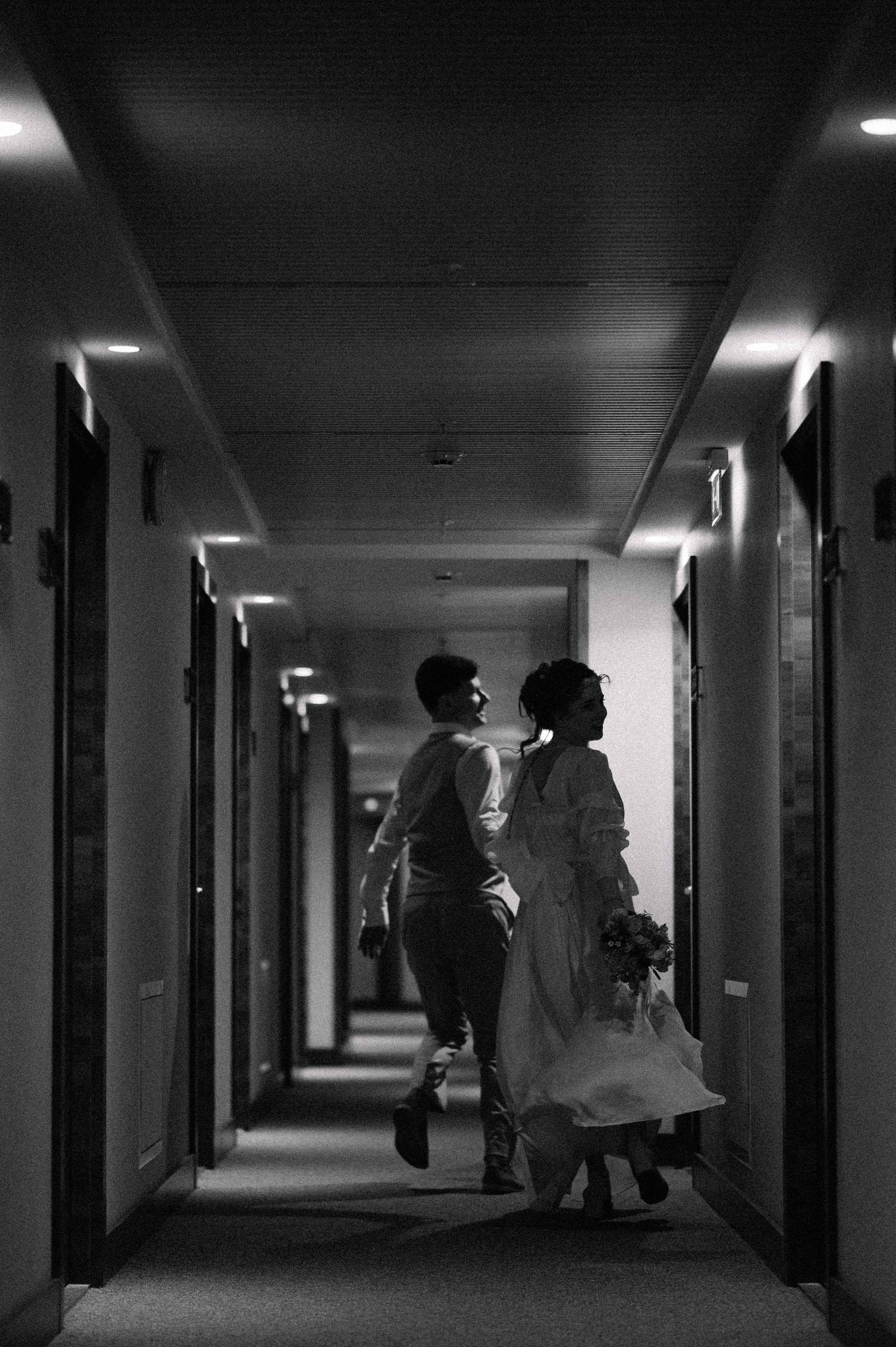 Сборы в отеле. Семейный и свадебный фотограф в Санкт-Петербурге Юлия Мельникова