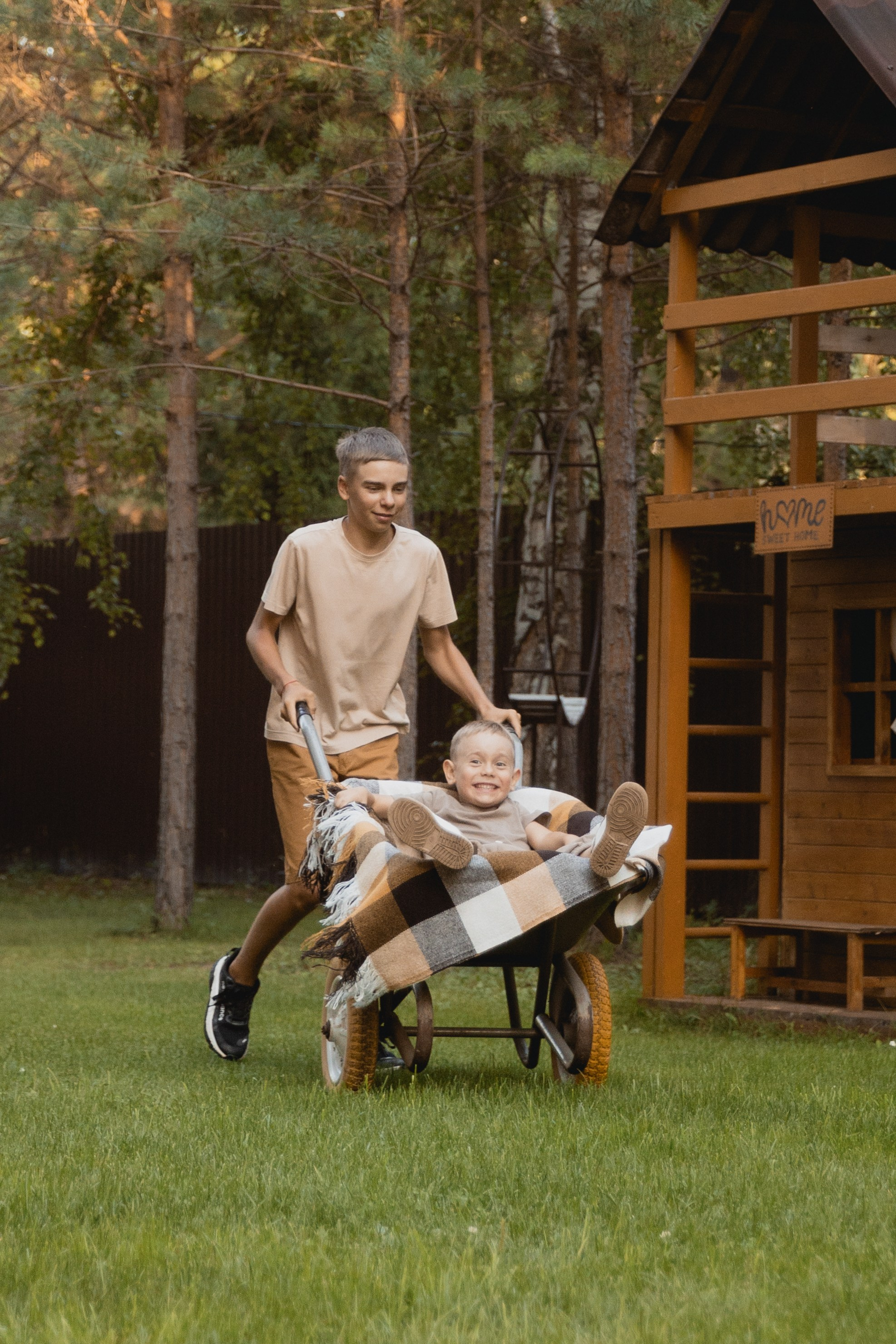 Дачная. Семейный и свадебный фотограф Лилия Матонина | Ангарск, Иркутск, Усолье-Сибирское, Байкал (Листвянка, Ольхон), Иркутская область