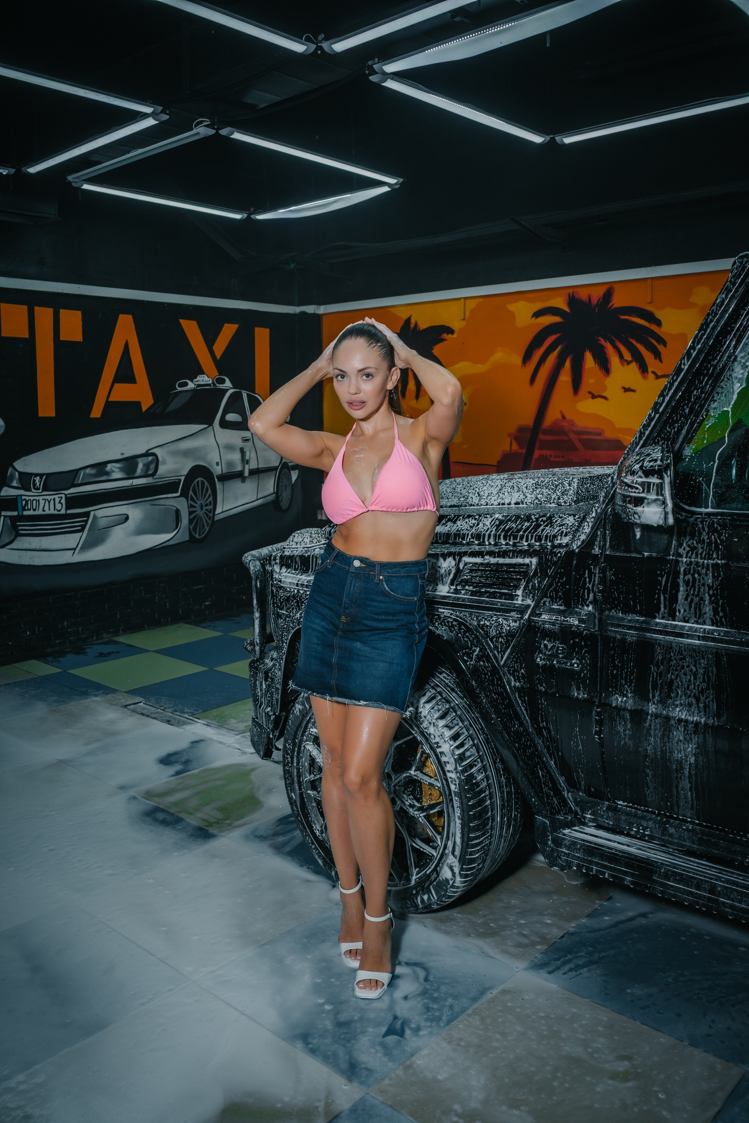 Женская съемка на автомойке. Фотограф Москва и Видеограф Москва