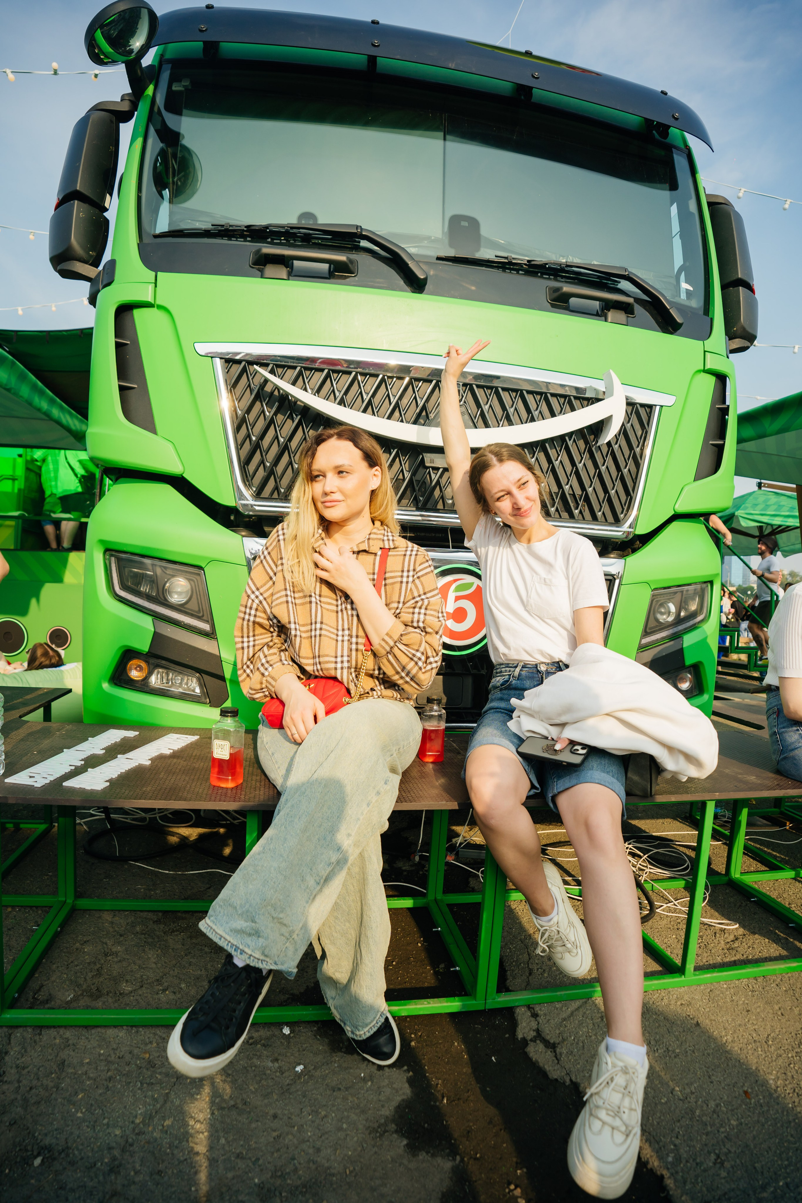 Пятерочка на VK фесте. Видеограф и Фотограф в Челябинске Ксения и Владимир Рюмины