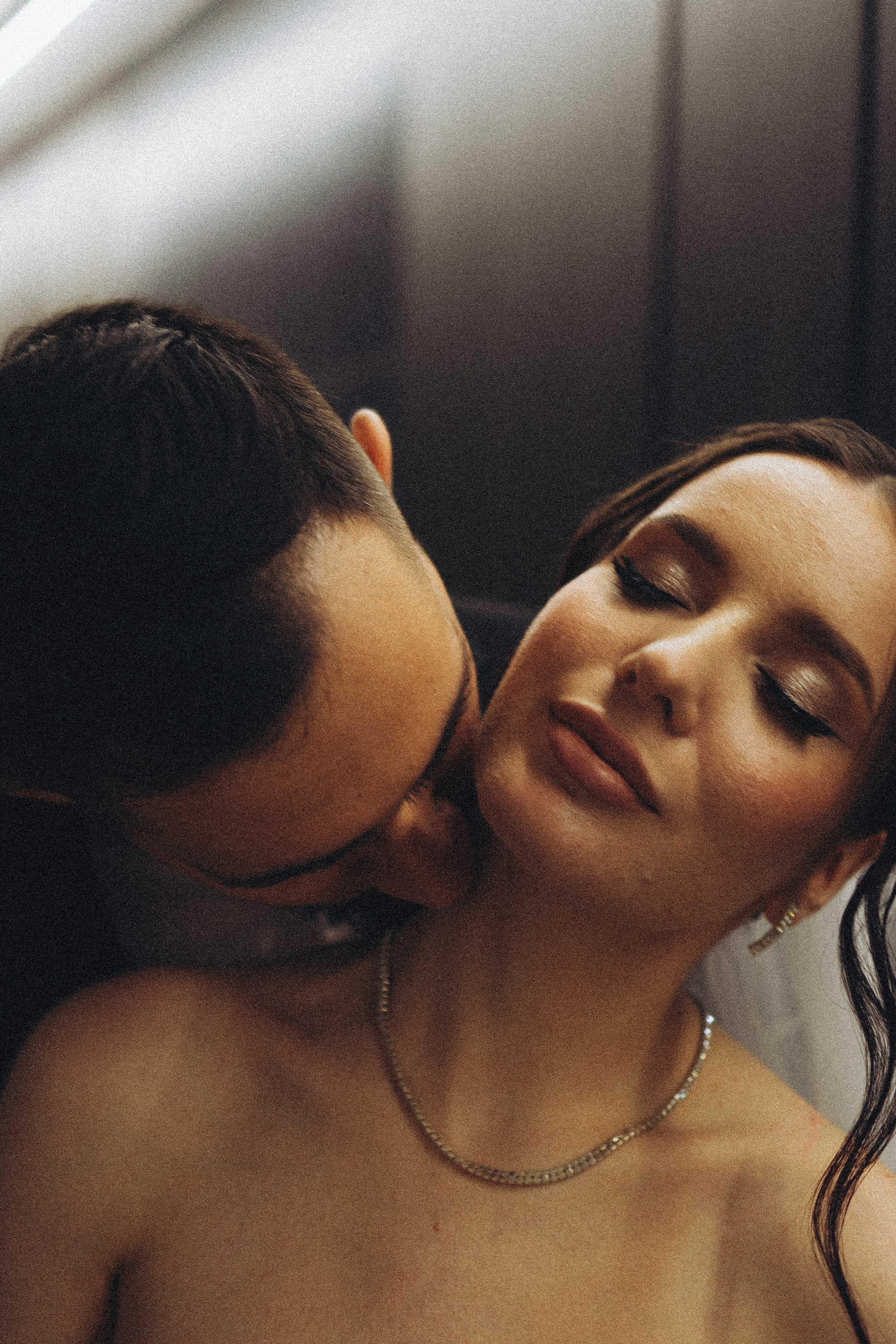 СВАДЕБНАЯ СЬЕМКА СБОРОВ ЖЕНИХА И НЕВЕСТЫ В ОТЕЛЕ И ТАКЖЕ ФОТОСЕССИИЯ В ОТЕЛЕЕ МЕГАПОЛИС БРЯНСК. Профессиональный фотограф, Санкт-Петербург — Виктория Богомолова