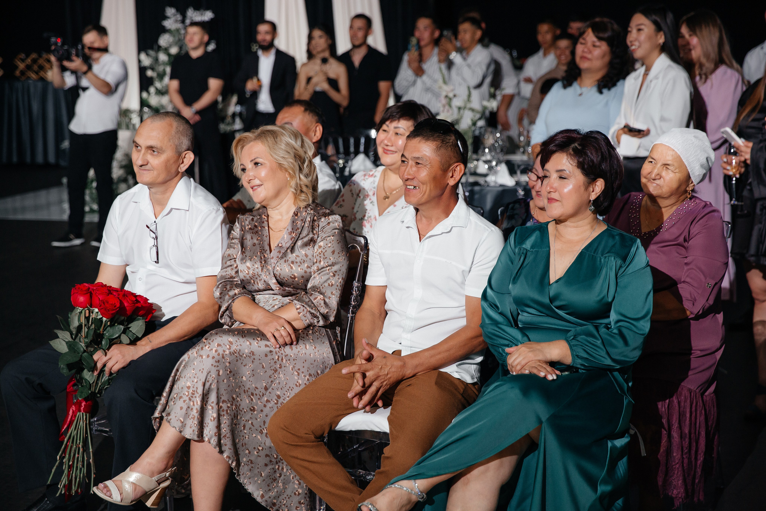 Уютная свадьба — Аскар и Катя на Марсовом поле. Свадебный фотограф в Оренбурге Илья Володьков