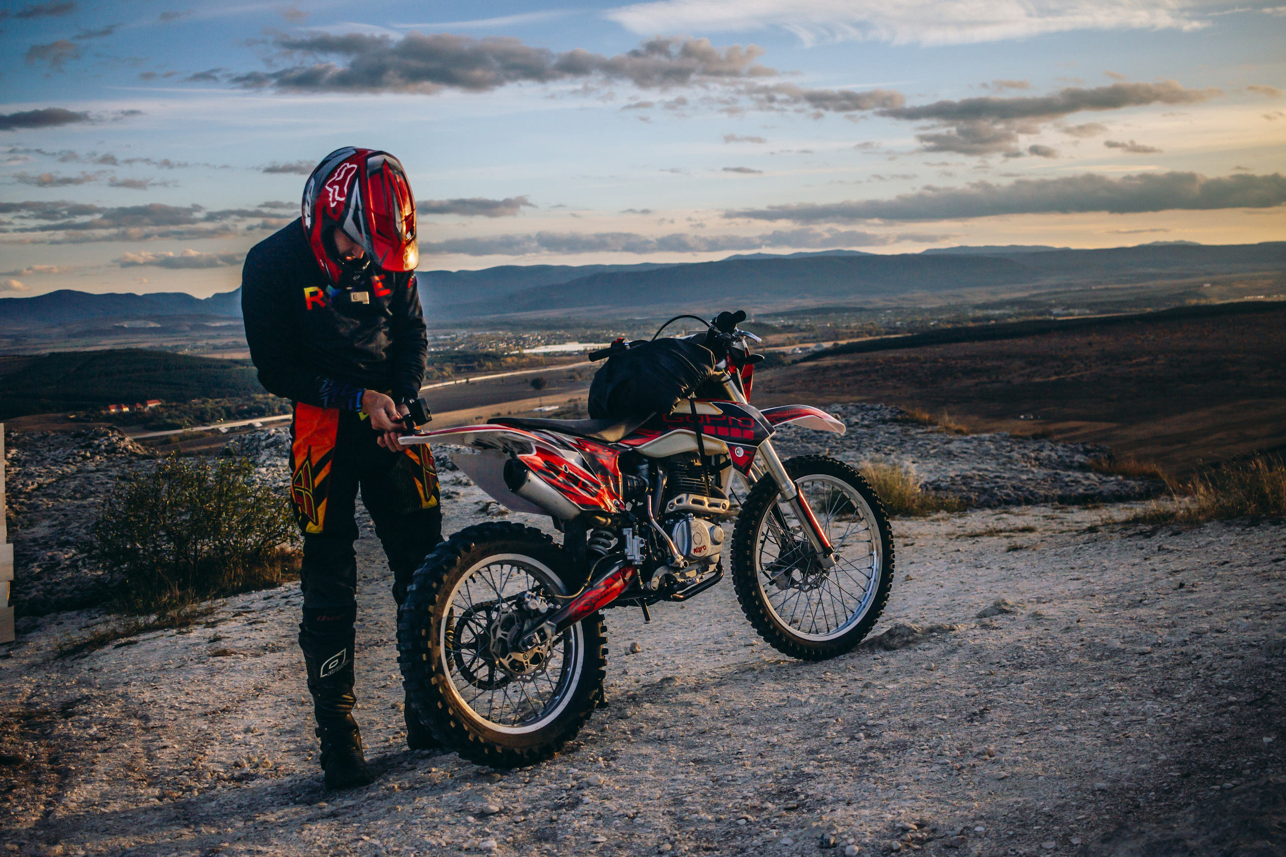 MOTOBASE. Фотограф в Крыму Григорий