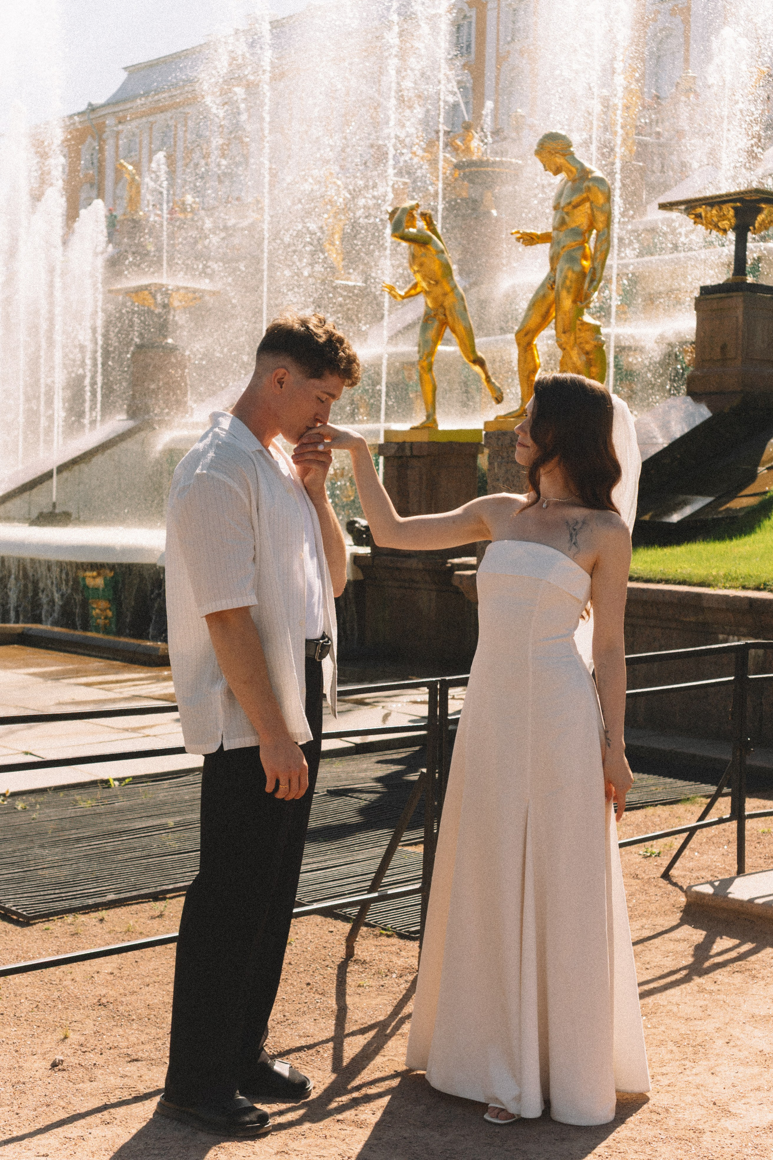 СВАДЕБНАЯ СЬЕМКА В ПЕТЕРГОФЕ И СЬЕМКА РЕПОРТАЖА В ЗАГСЕ ПЕТЕРГОФА. Профессиональный фотограф, Санкт-Петербург — Виктория Богомолова