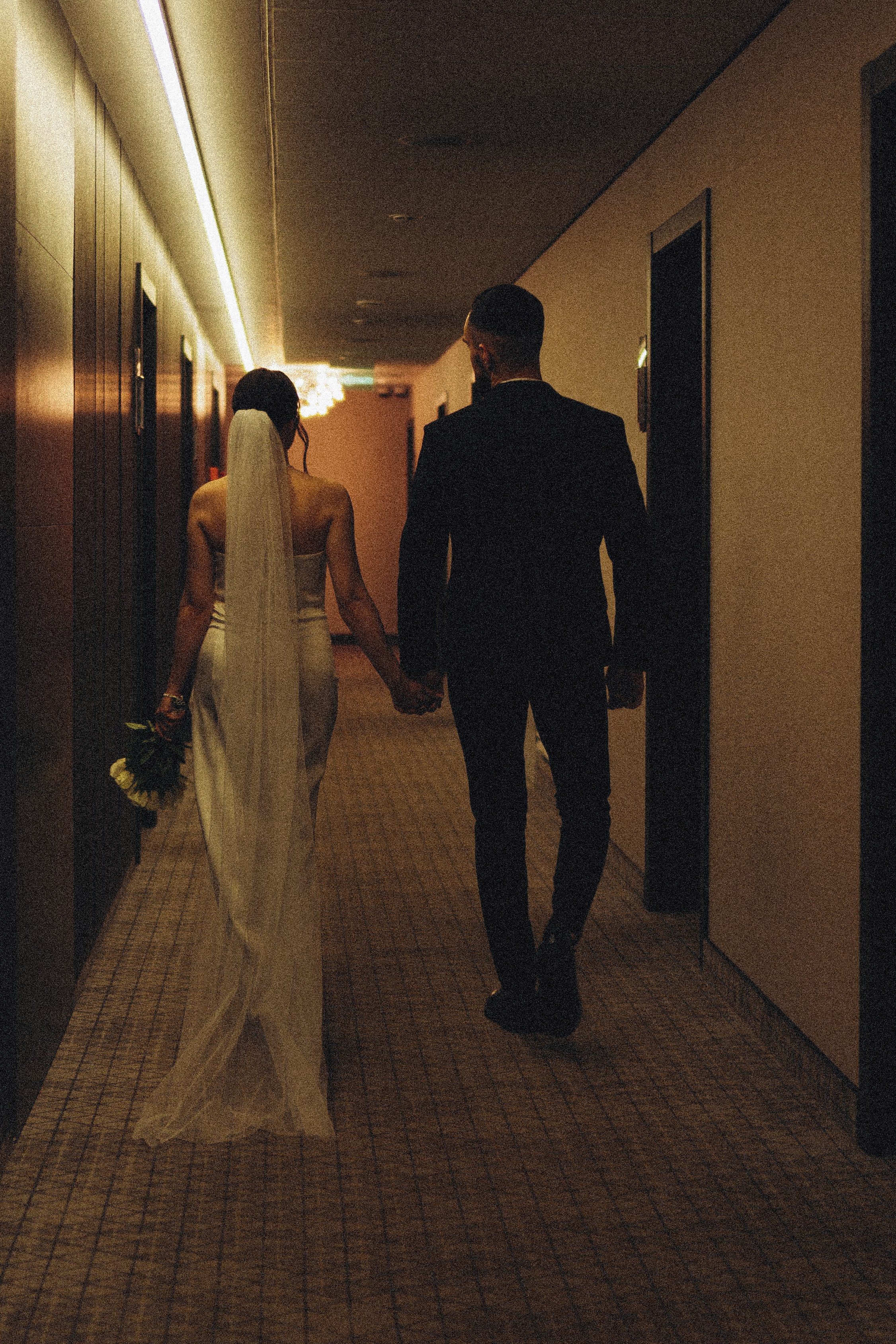 СВАДЕБНАЯ СЬЕМКА СБОРОВ ЖЕНИХА И НЕВЕСТЫ В ОТЕЛЕ И ТАКЖЕ ФОТОСЕССИИЯ В ОТЕЛЕЕ МЕГАПОЛИС БРЯНСК. Профессиональный фотограф, Санкт-Петербург — Виктория Богомолова