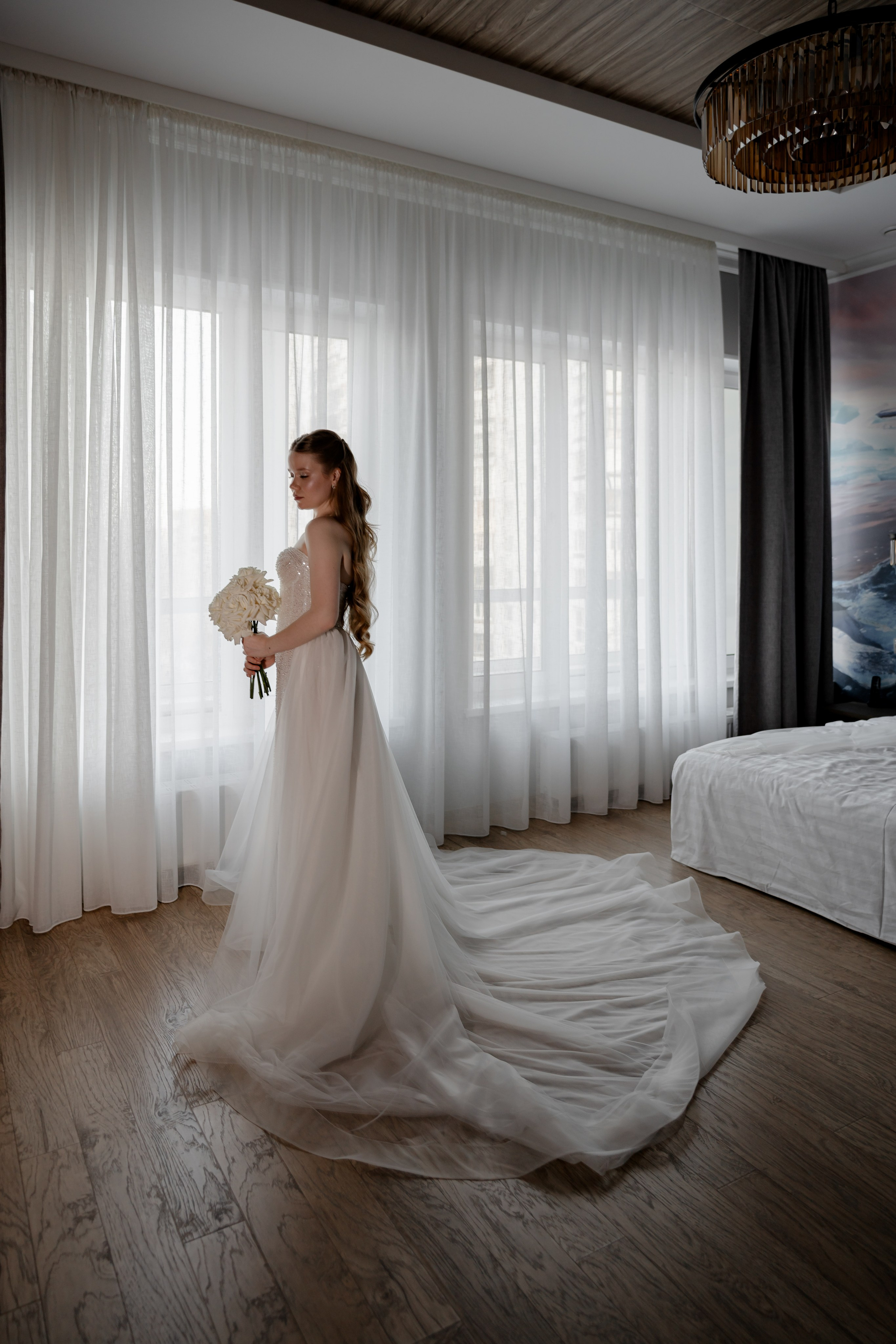 СВАДЕБНАЯ СЬЕМКА СБОРОВ В ОТЕЛЕ И ВЫЕЗД НА ЦЕРЕМОНИЮ (СНЯТО В СИБИРЕ В НИЖНЕВАРТОВСКЕ)М. Профессиональный фотограф, Санкт-Петербург — Виктория Богомолова