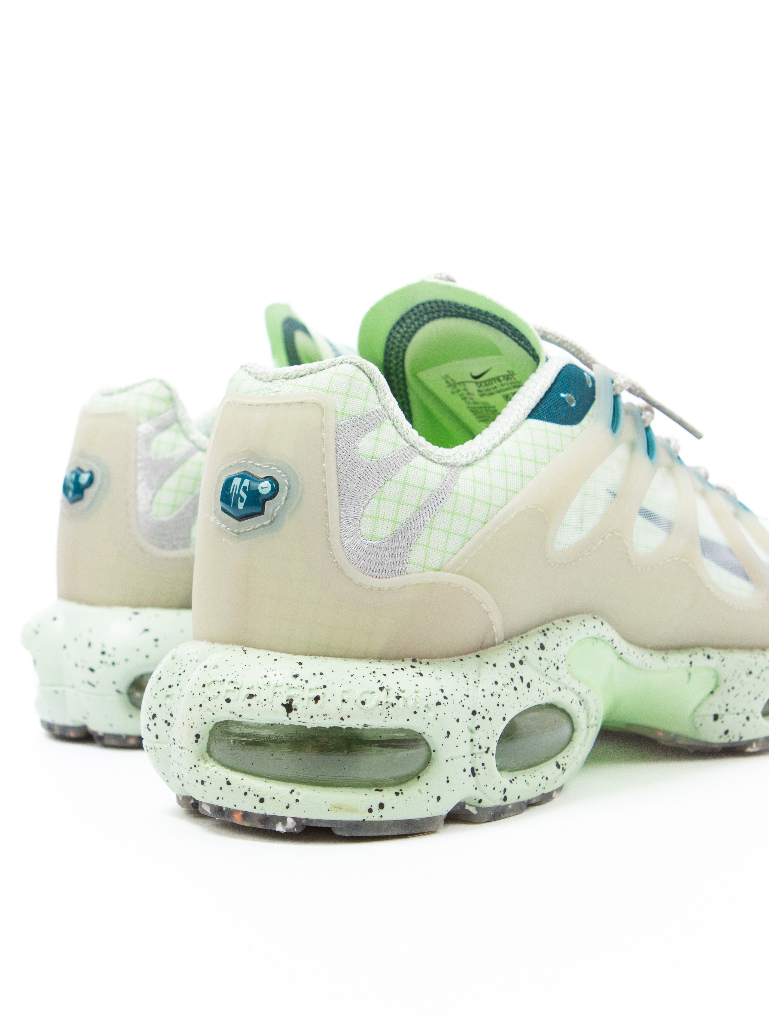 Обувь // Носки. DEWA | фотостудия для маркетплейсов