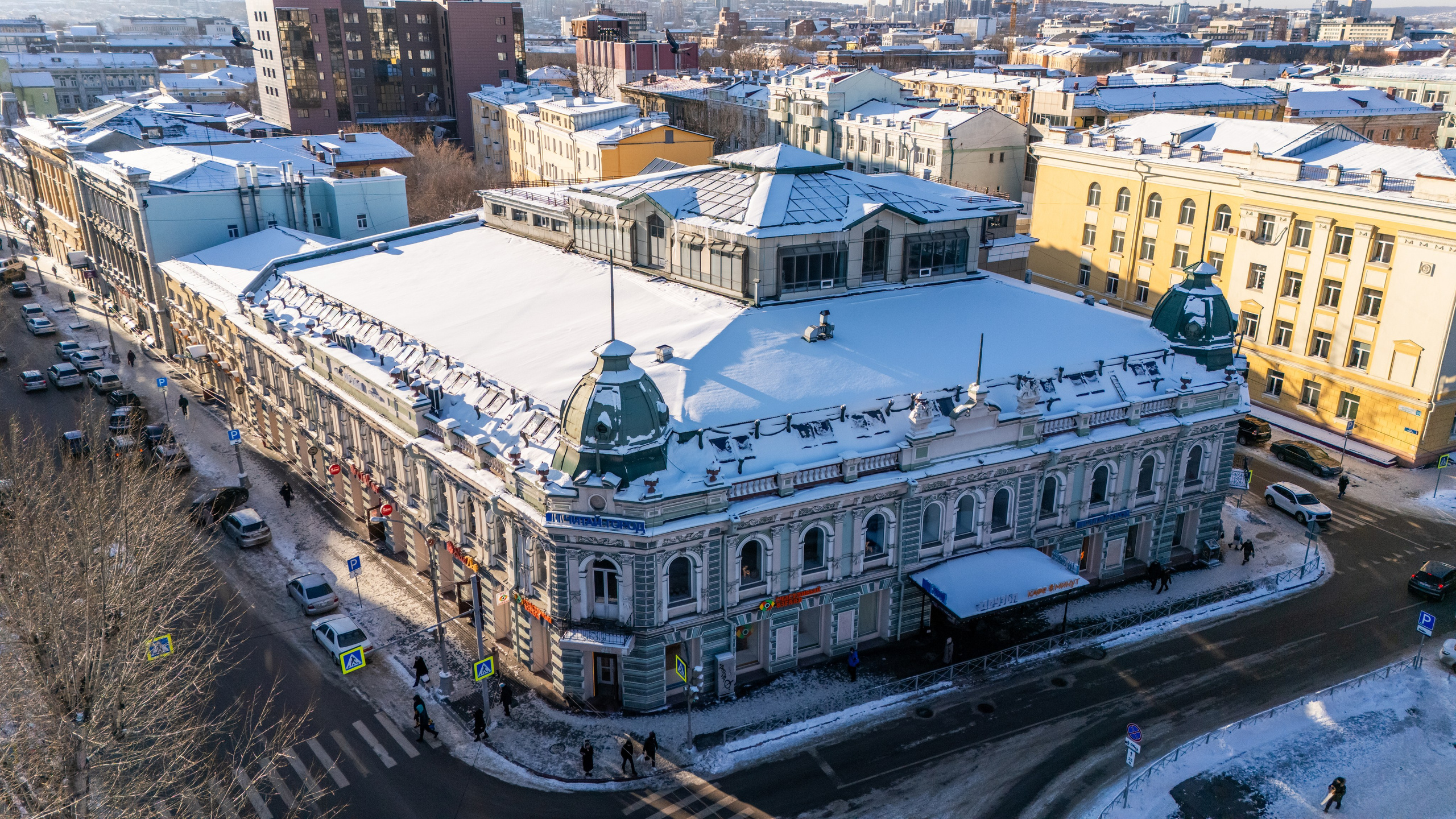 Архитектура города. Фотограф, видеограф и пилот дрона на Байкале
