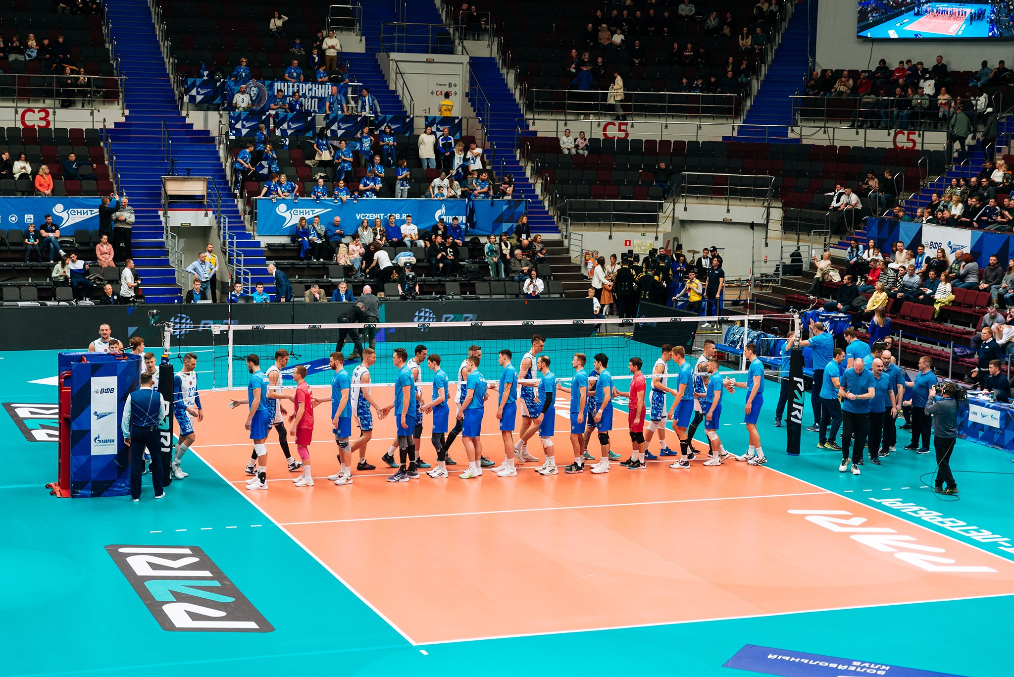 Зенит — Динамо-ЛО. Чемпионат России по волейболу. Февраль 24. Репортажный фотограф в Санкт-Петербурге Анастасия Клёпова