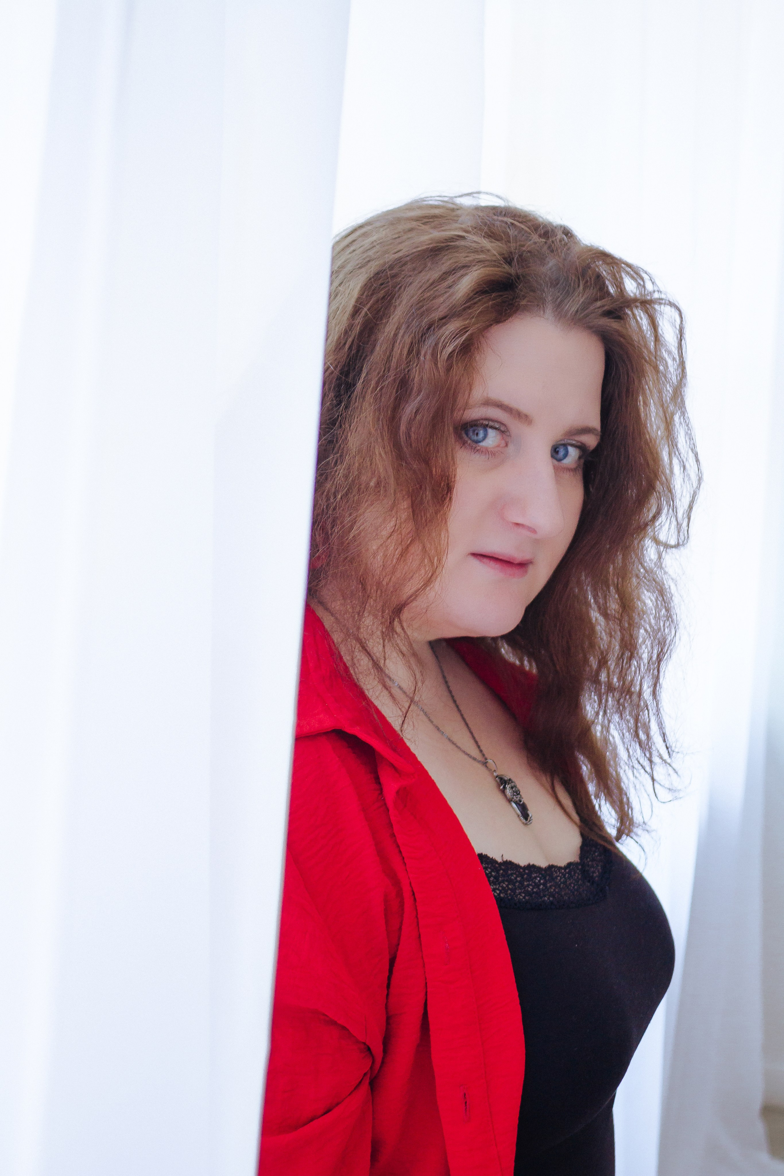 Интерьер фотостудии в Москве с естественным светом для съёмки Reels и видео на телефон, 13point, rina_sphoto, Катерина Сысуева, Екатерина Сысуева, Рина Сысуева