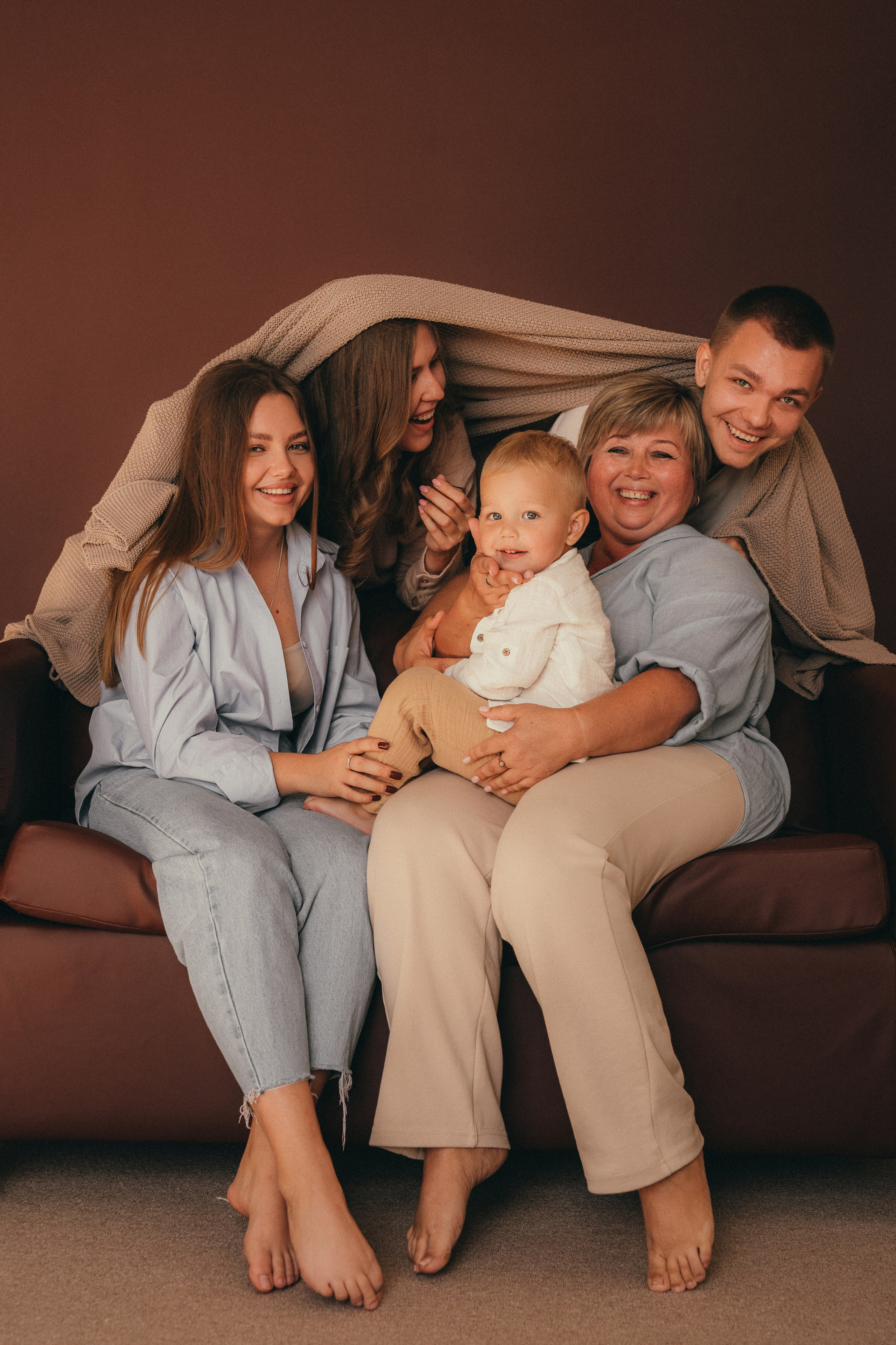 Даша, Саша, Наташа, Ваня и Алина. Семейный фотограф • Домашние съемки в Нижнем Новгороде