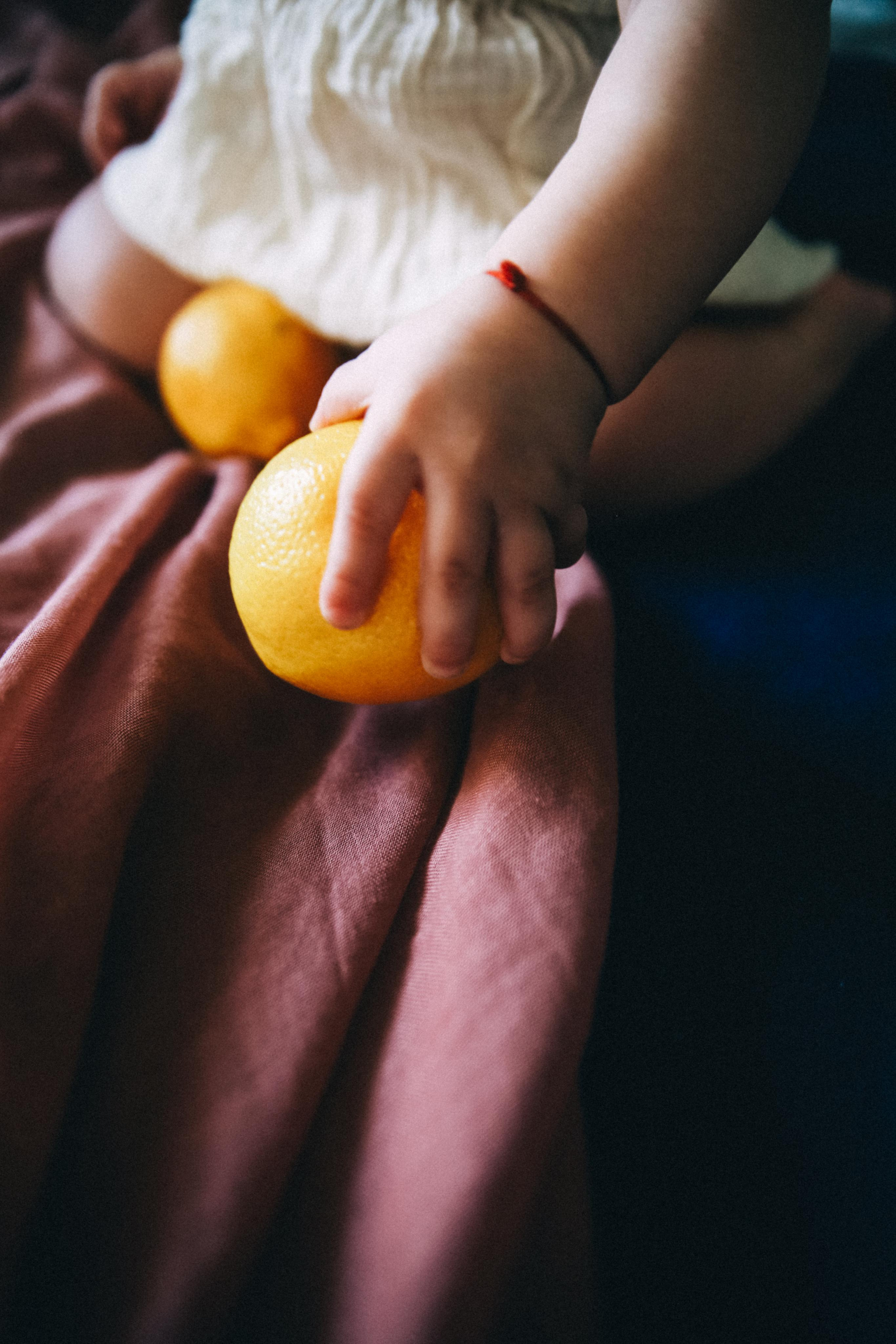 «Сёстры» (лайфстайл домашняя съемка). Фотограф Мурманск Лилия Маер