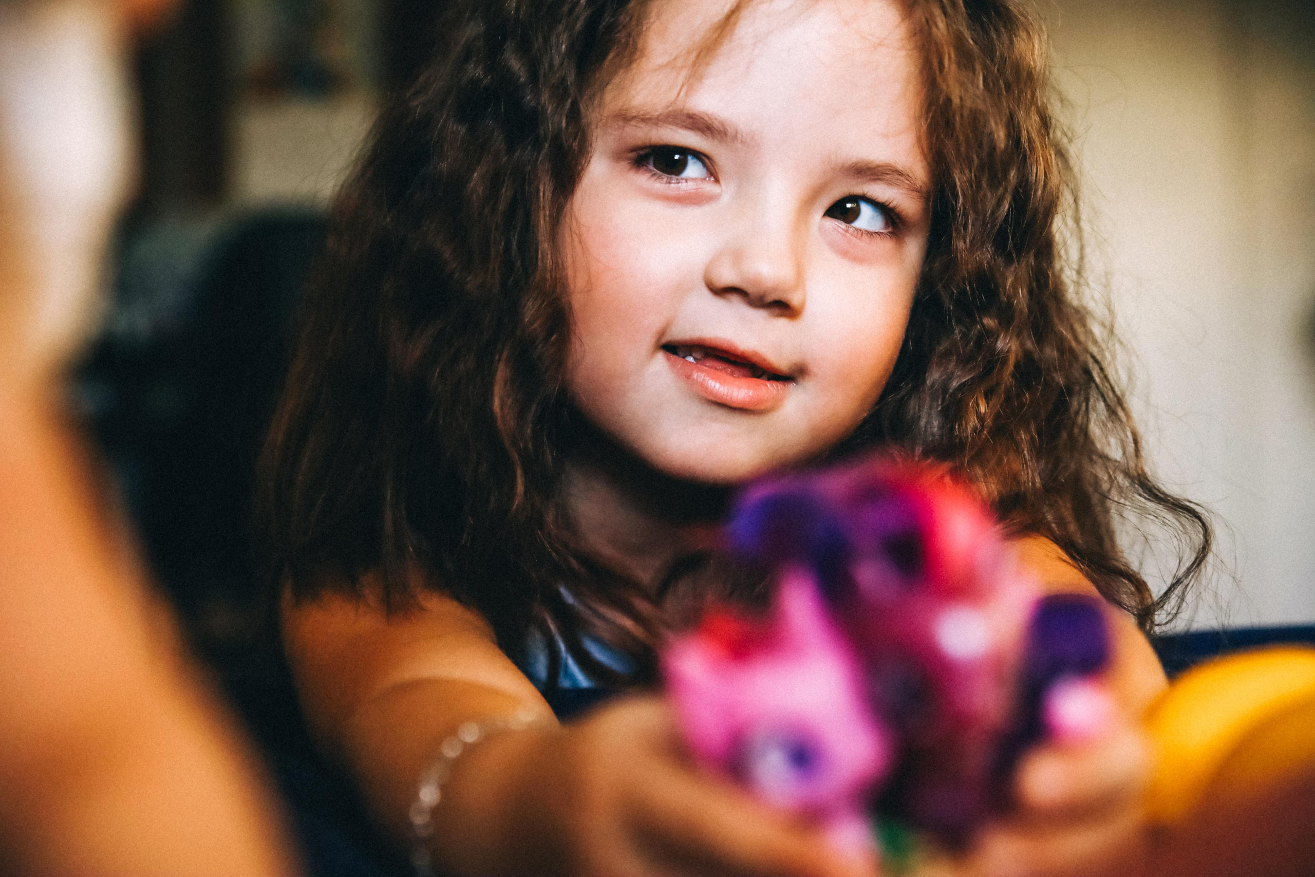 «Сёстры» (лайфстайл домашняя съемка). Фотограф Мурманск Лилия Маер
