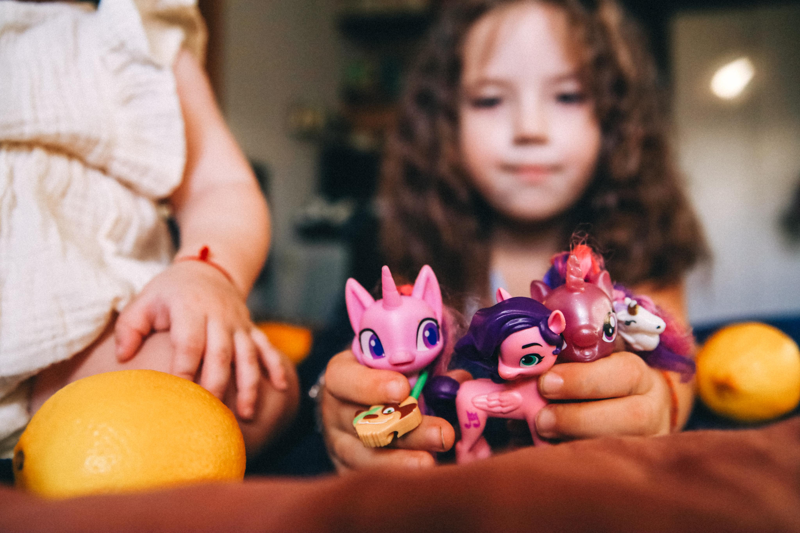 «Сёстры» (лайфстайл домашняя съемка). Фотограф Мурманск Лилия Маер