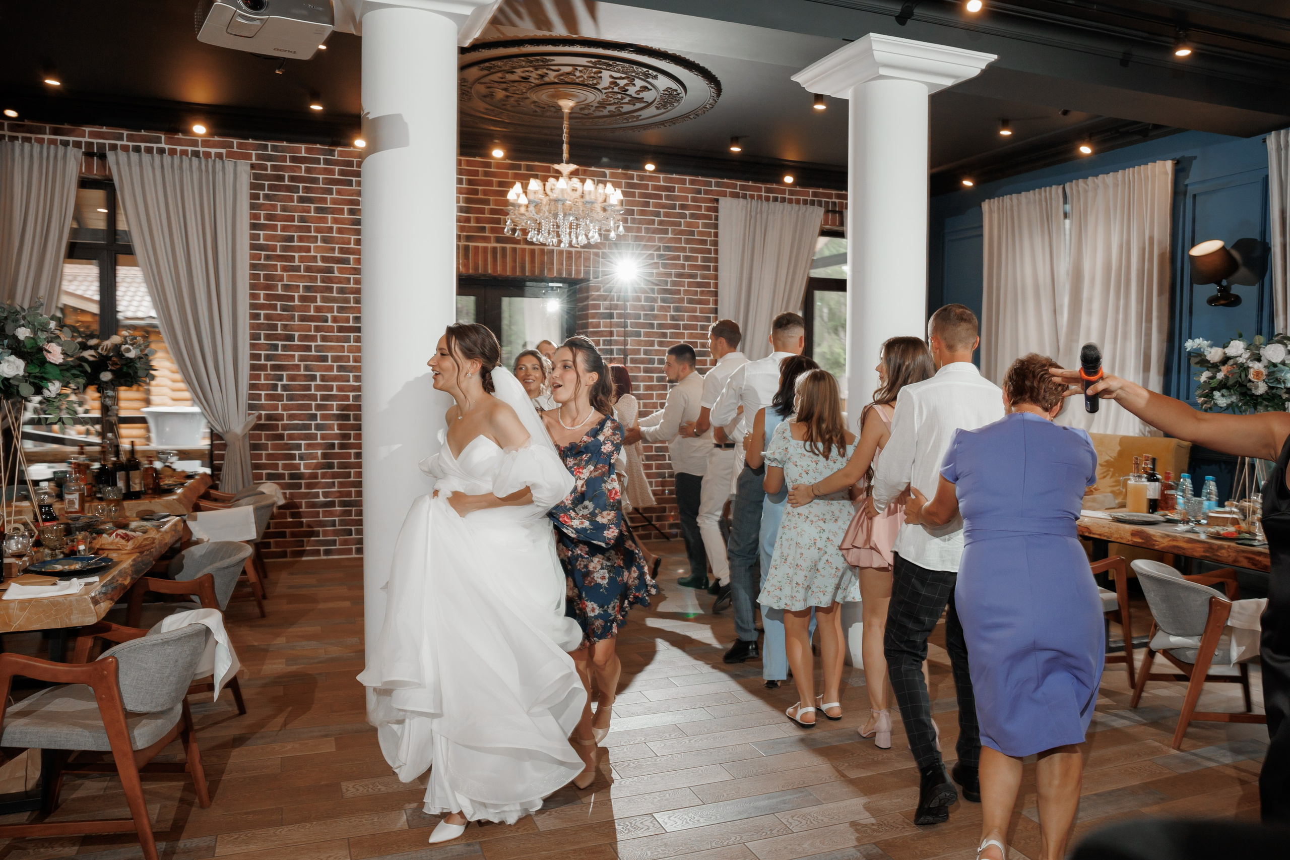 Полина и Дмитрий, загородный клуб «Барин», ЗАГС в г. Пушкино. Свадебный и репортажный фотограф (Москва, Королев и другие)