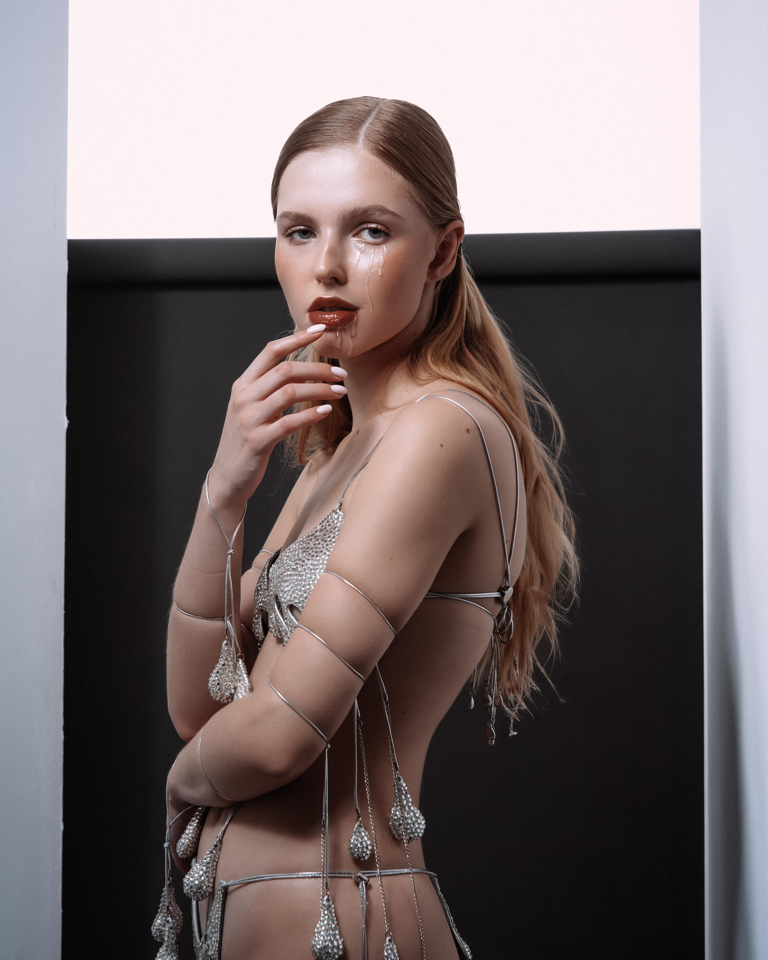 KOJAIKOSTI. Photographer. Producer. Retoucher