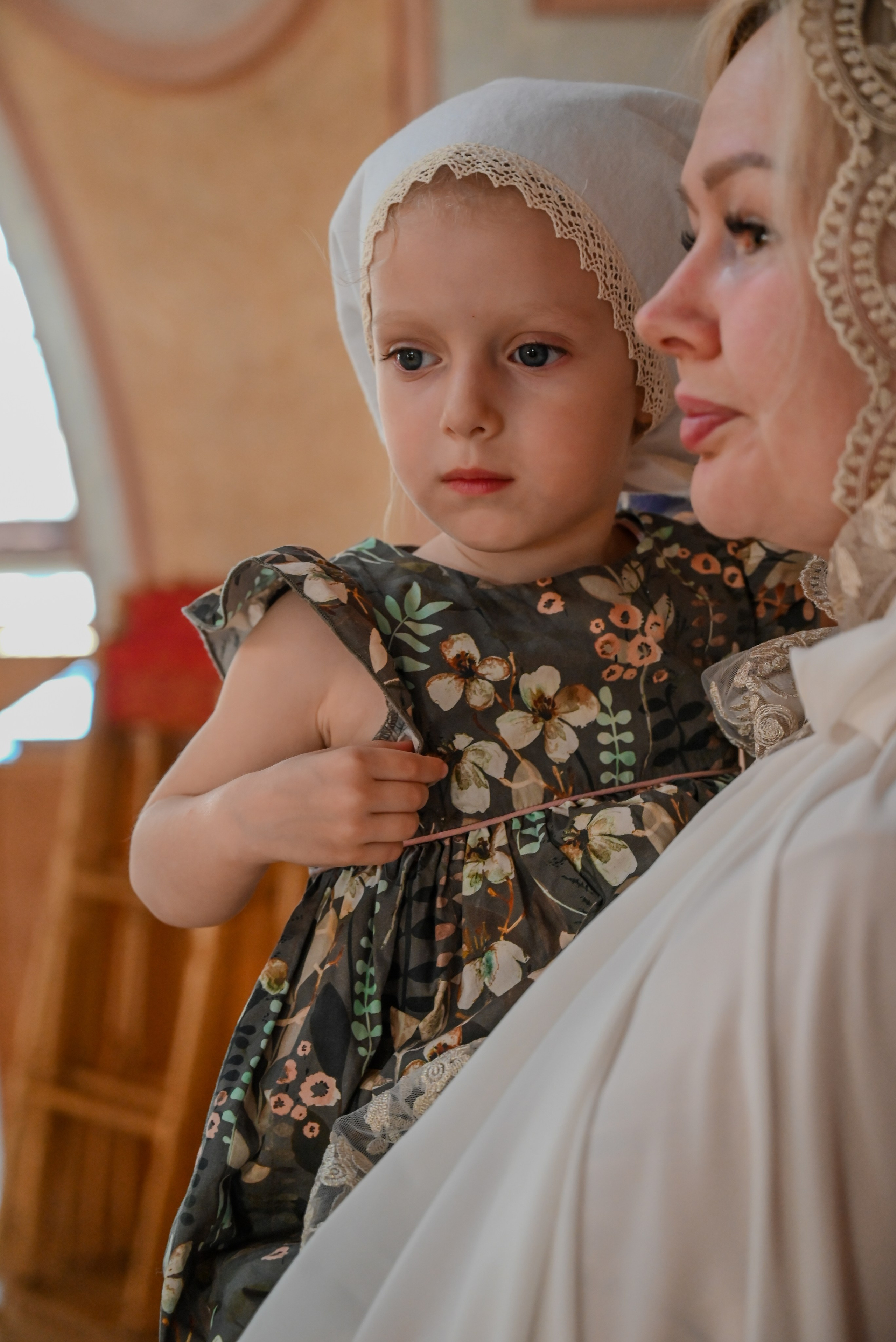 Крещение мама Анна. Семейный и детский фотограф Москва