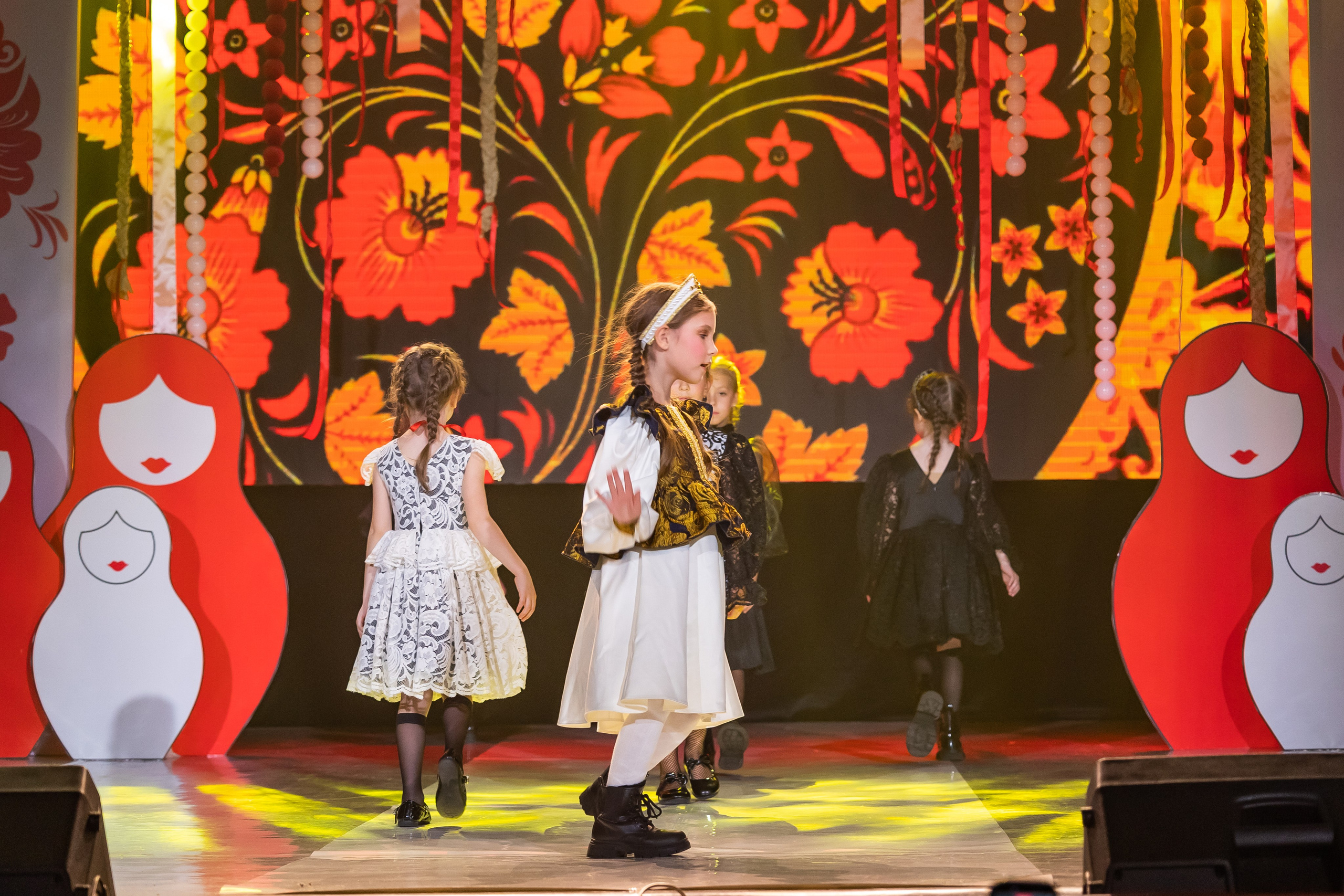 Показ Happy Kids. Выпускные альбомы во Владивостоке