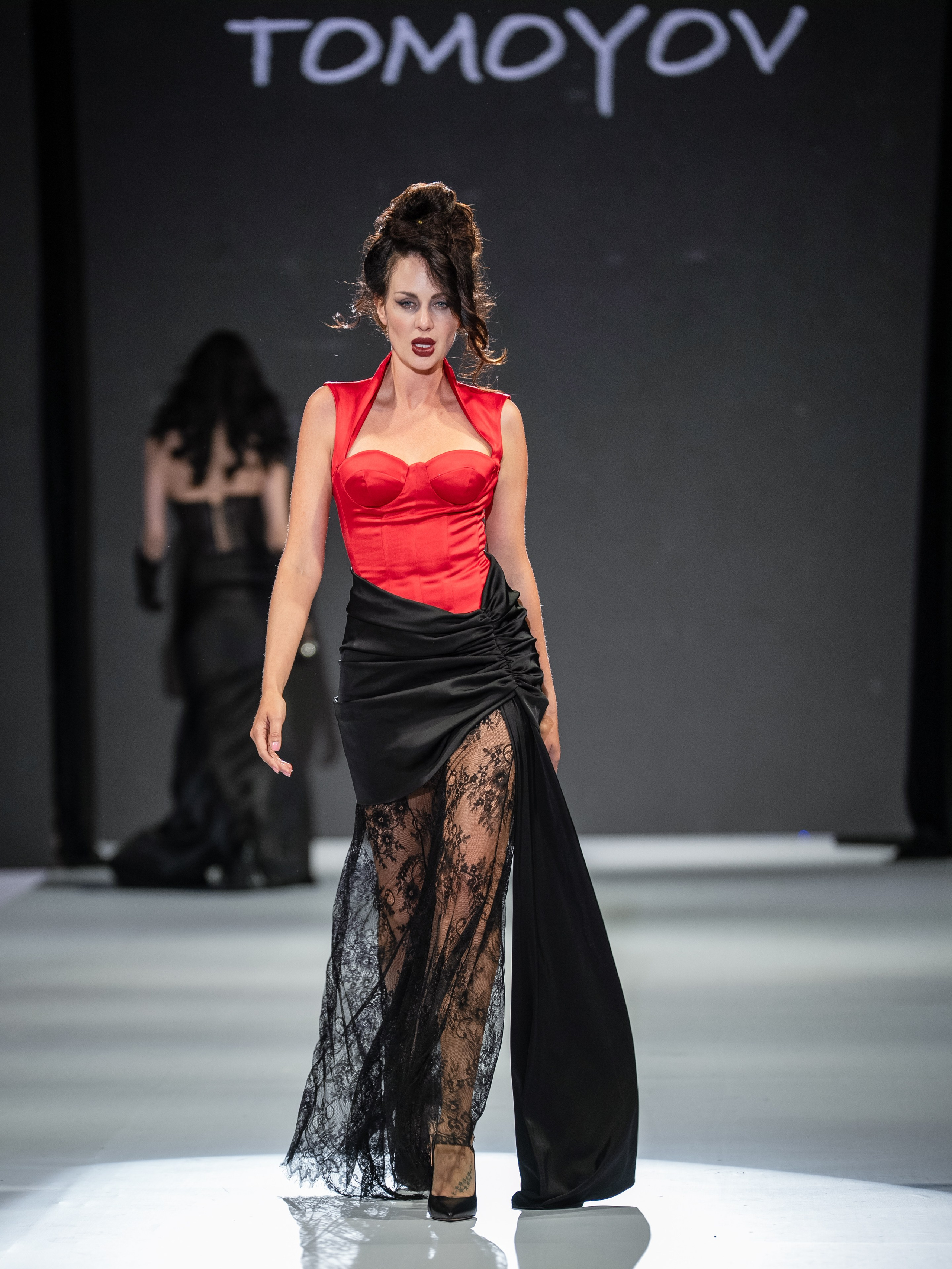 Eurasia Fashion Week Tomoyov. Сайт Алматинского НЮ АРТ, будуар и фэшн фотографа Дениса Карпенко