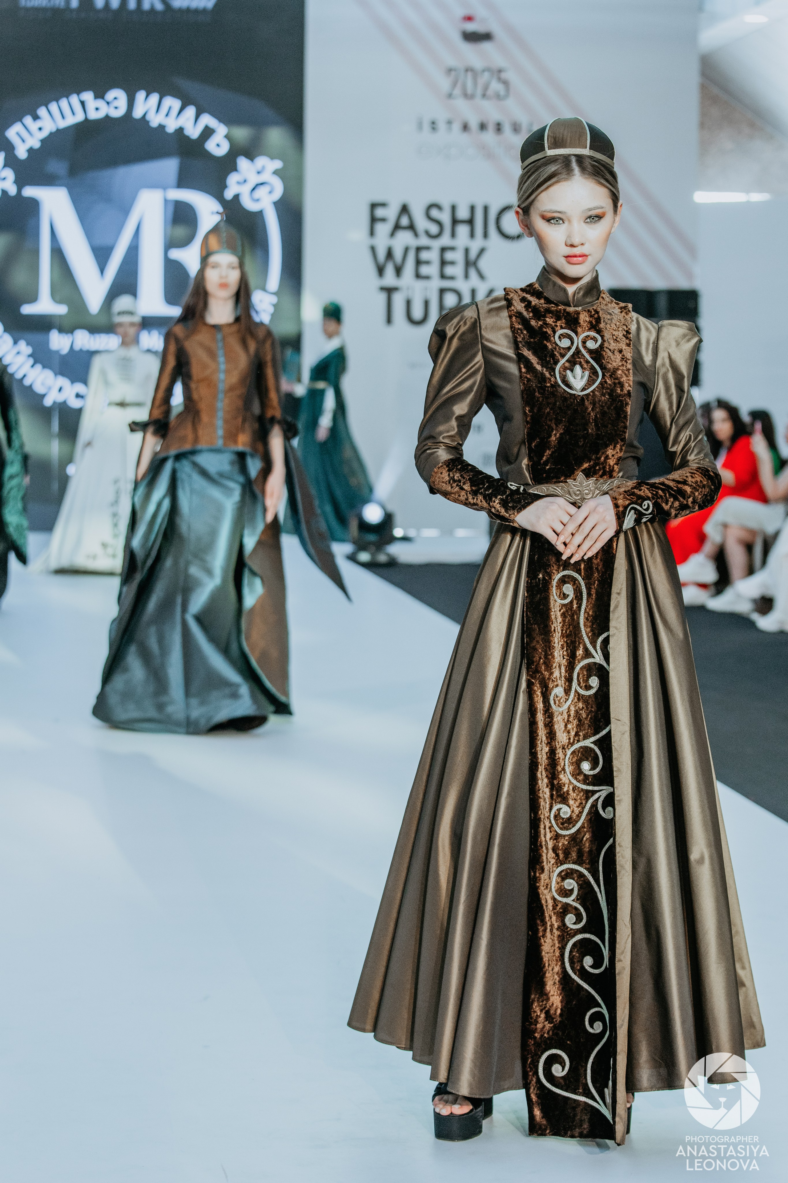 Fashion Week Türkiye [spring, 2025]. Anastasia Leonowa