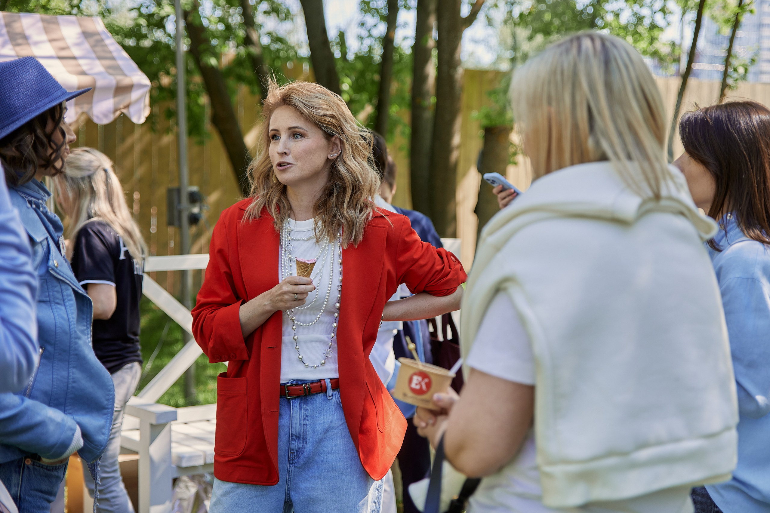 Выпускной Karneeva.online 2024. Репортажный и семейный фотограф Ухова Наталья в Москве