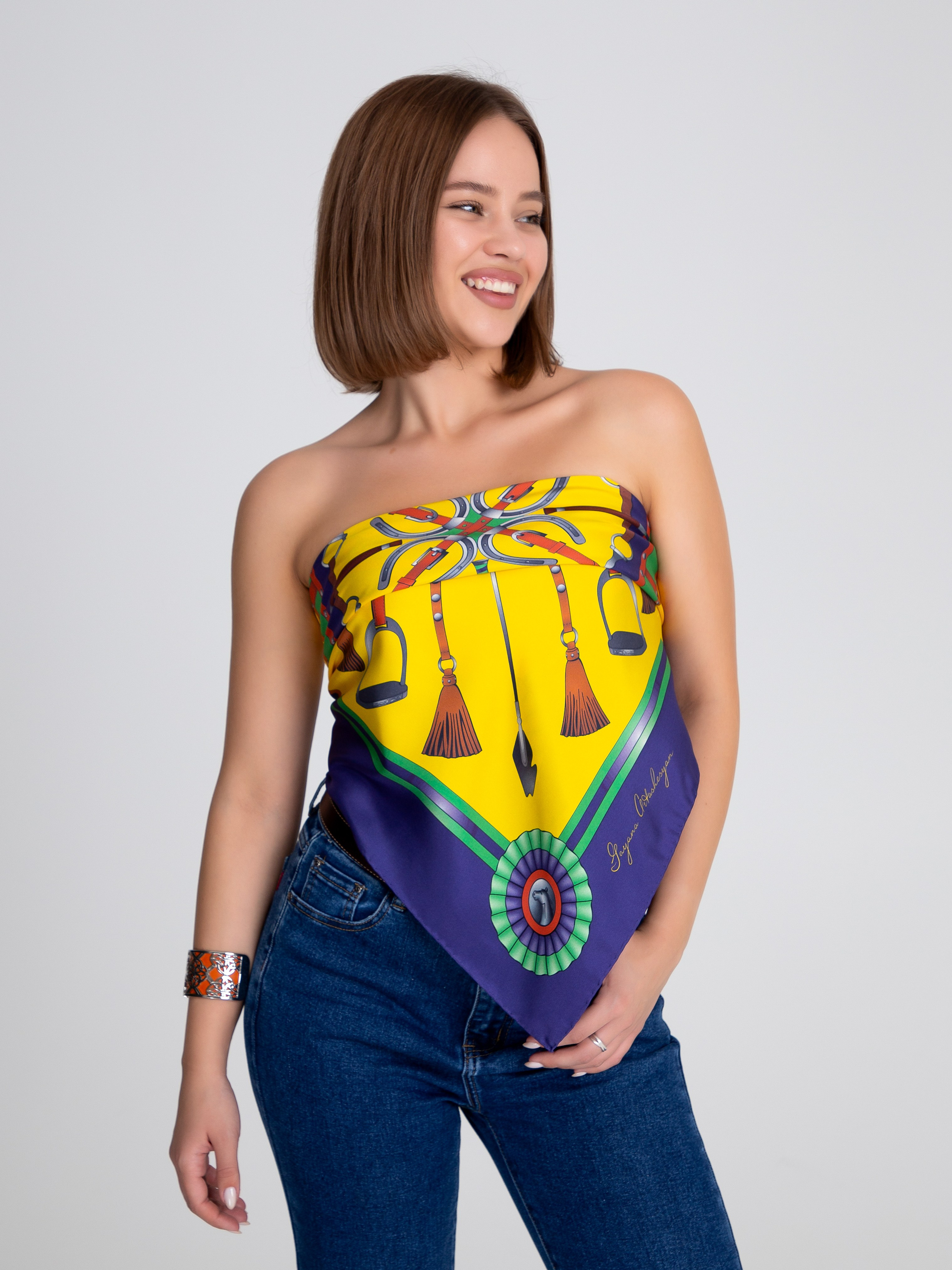 Фото на модели. Предметная Фотосьемка в Москве