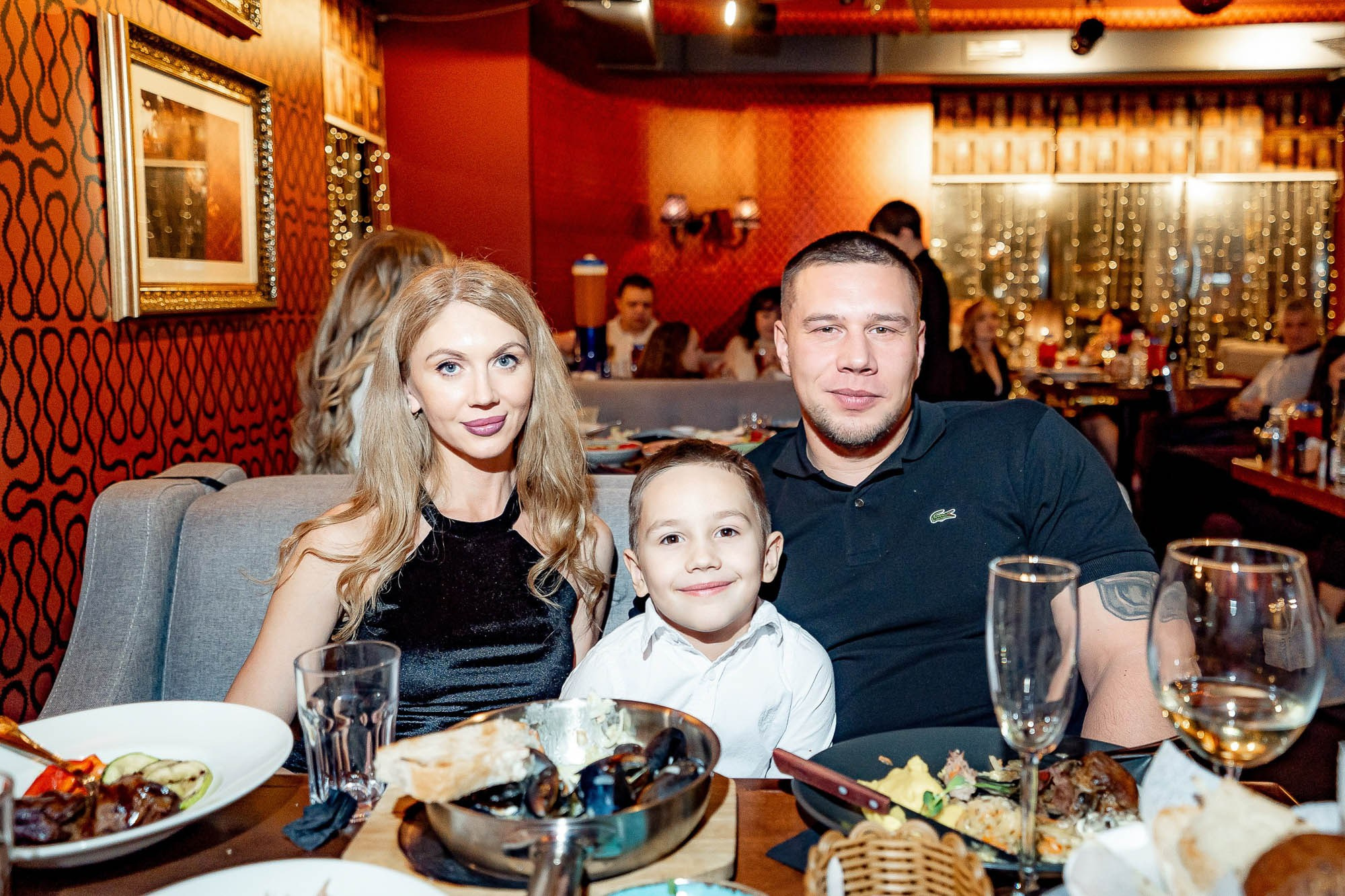 Новый год 2024 в Peoples. Сергей Кошкин. Репортажная и ивент-фотография в Сургуте